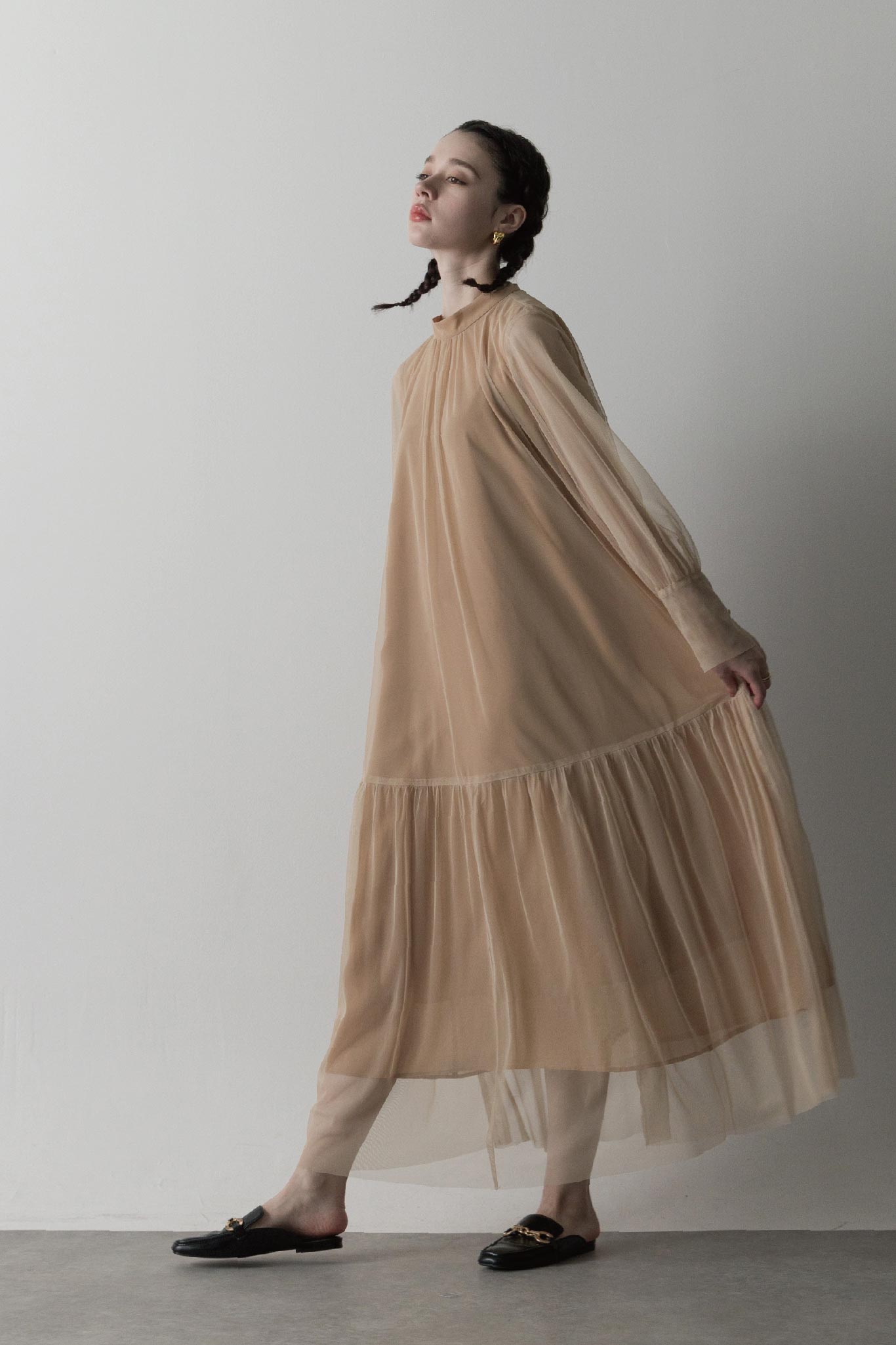 チュールレイヤードワンピース