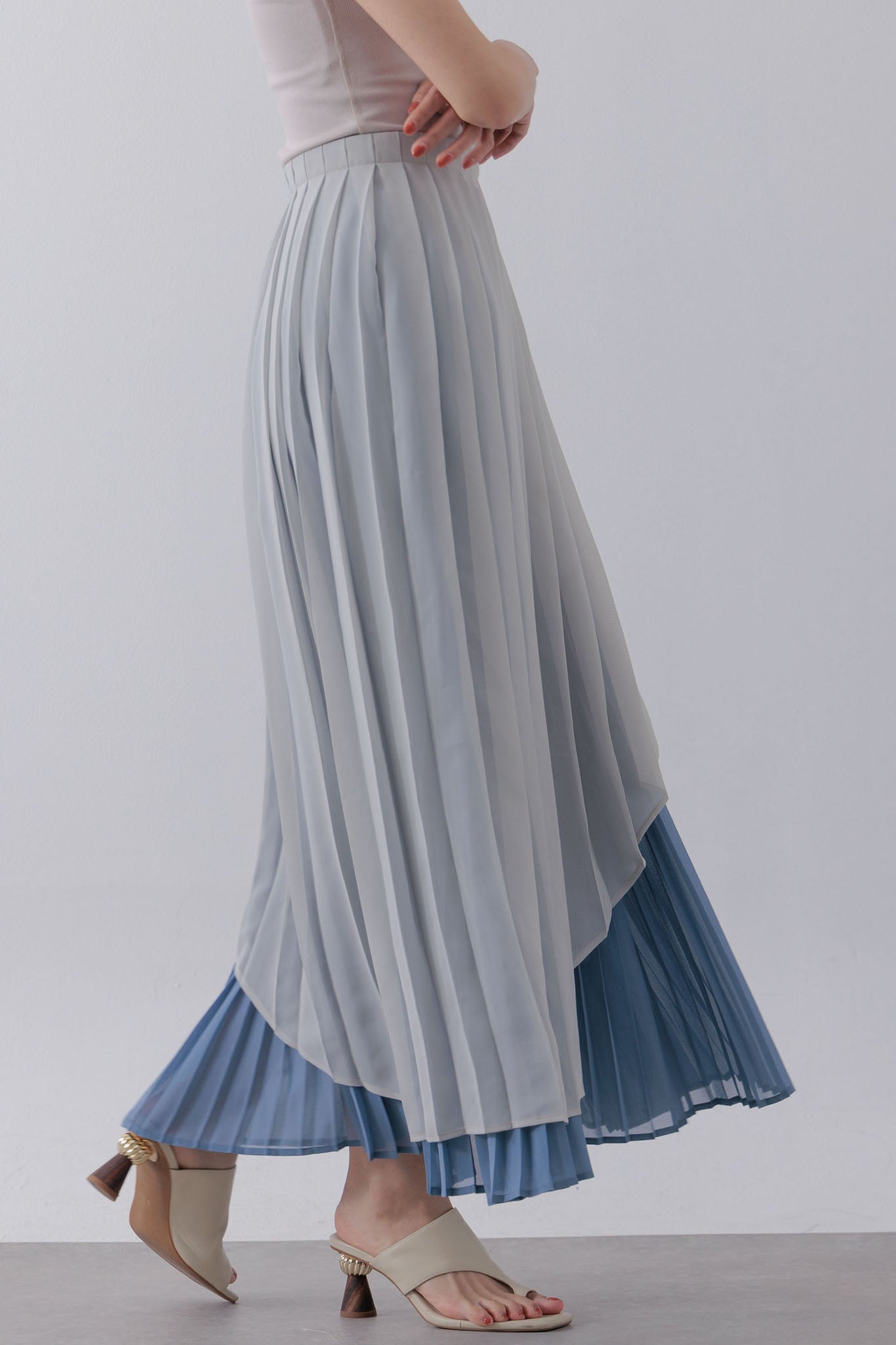 Wrap layered pleated skirt