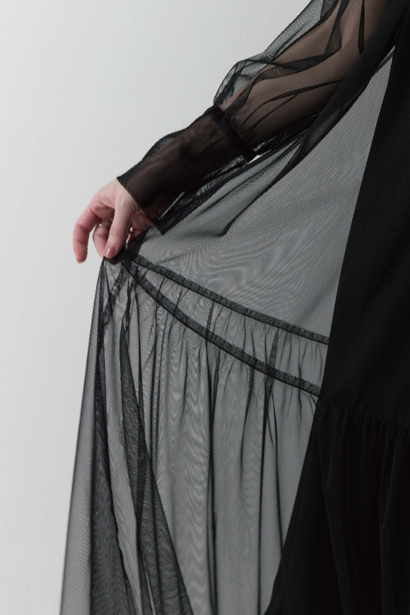 チュールレイヤードワンピース