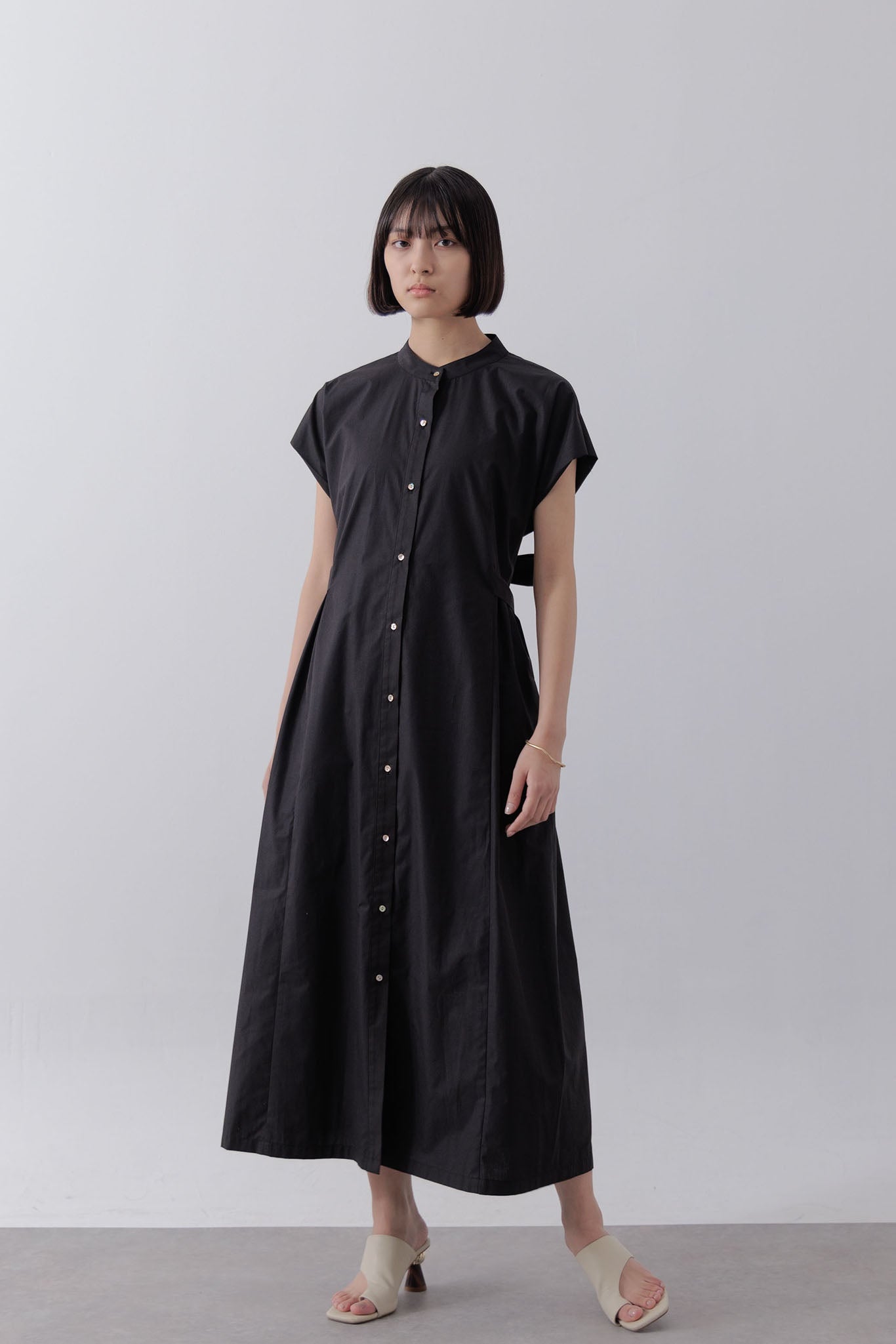 Side-switch shirt dress