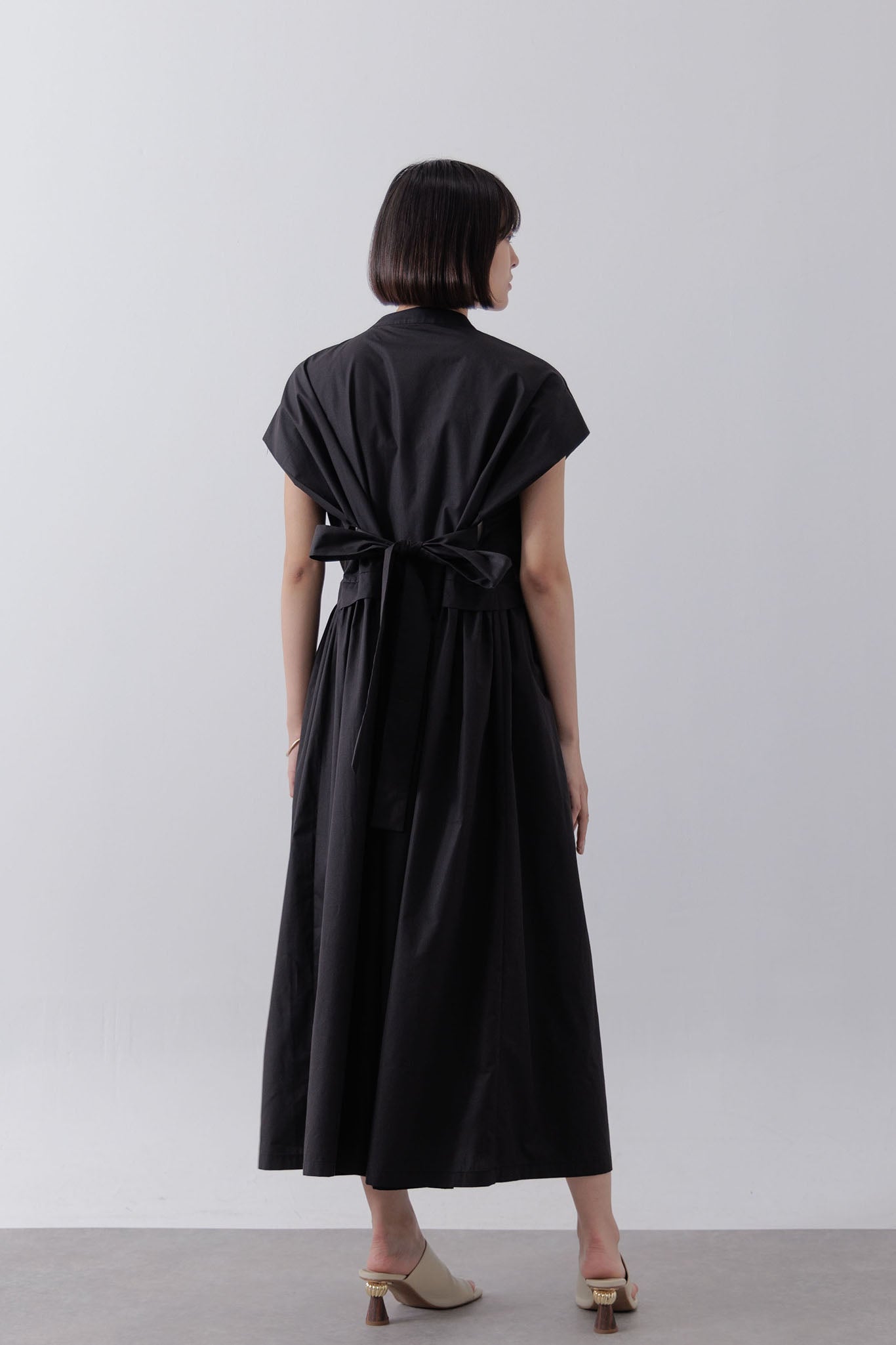 Side-switch shirt dress