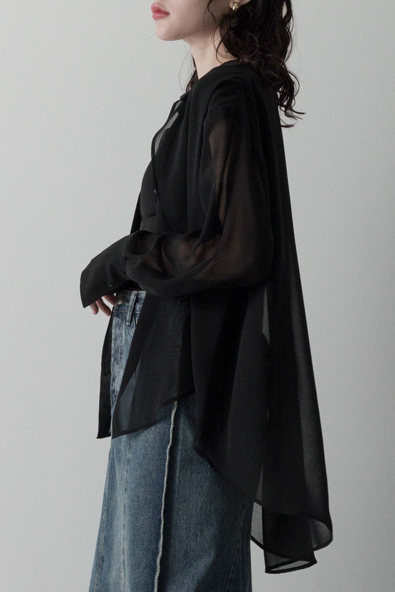 ラウンドカッティングブラウス