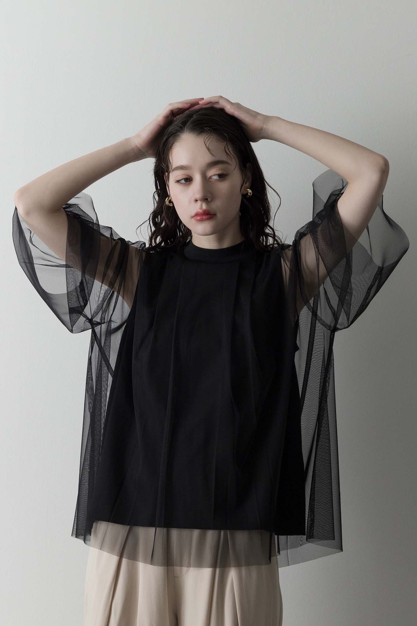 チュールレイヤードカットソー