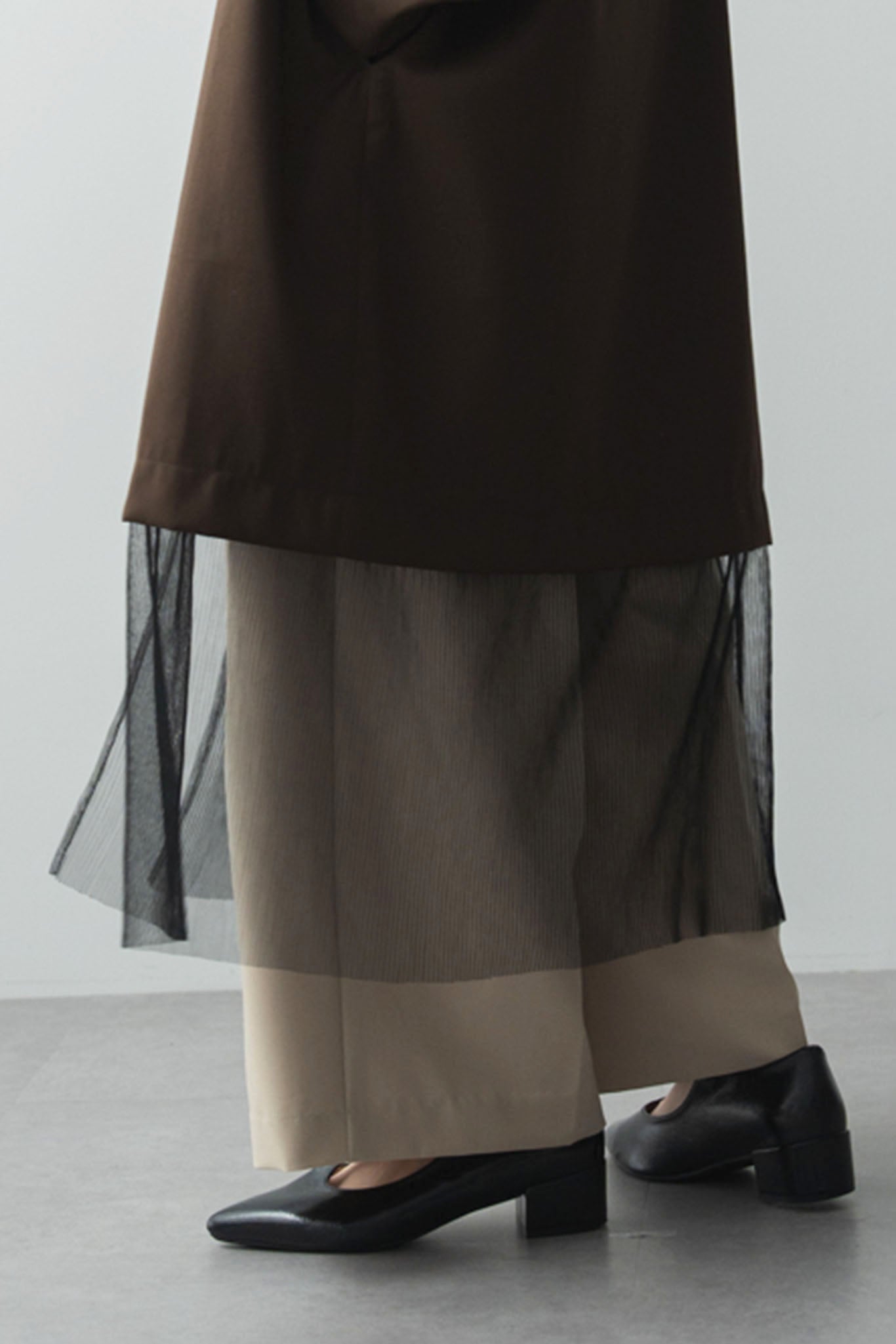 バイカラートレンチコート