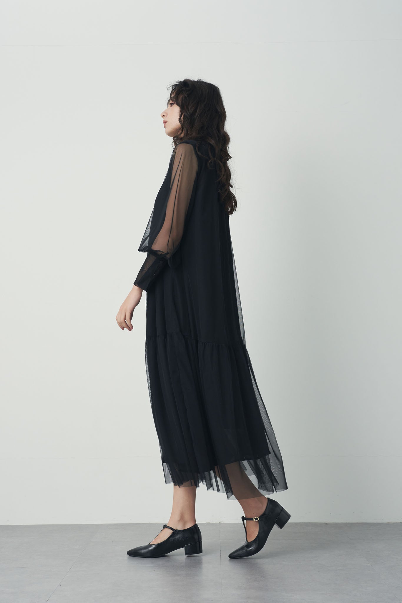 チュールレイヤードワンピース