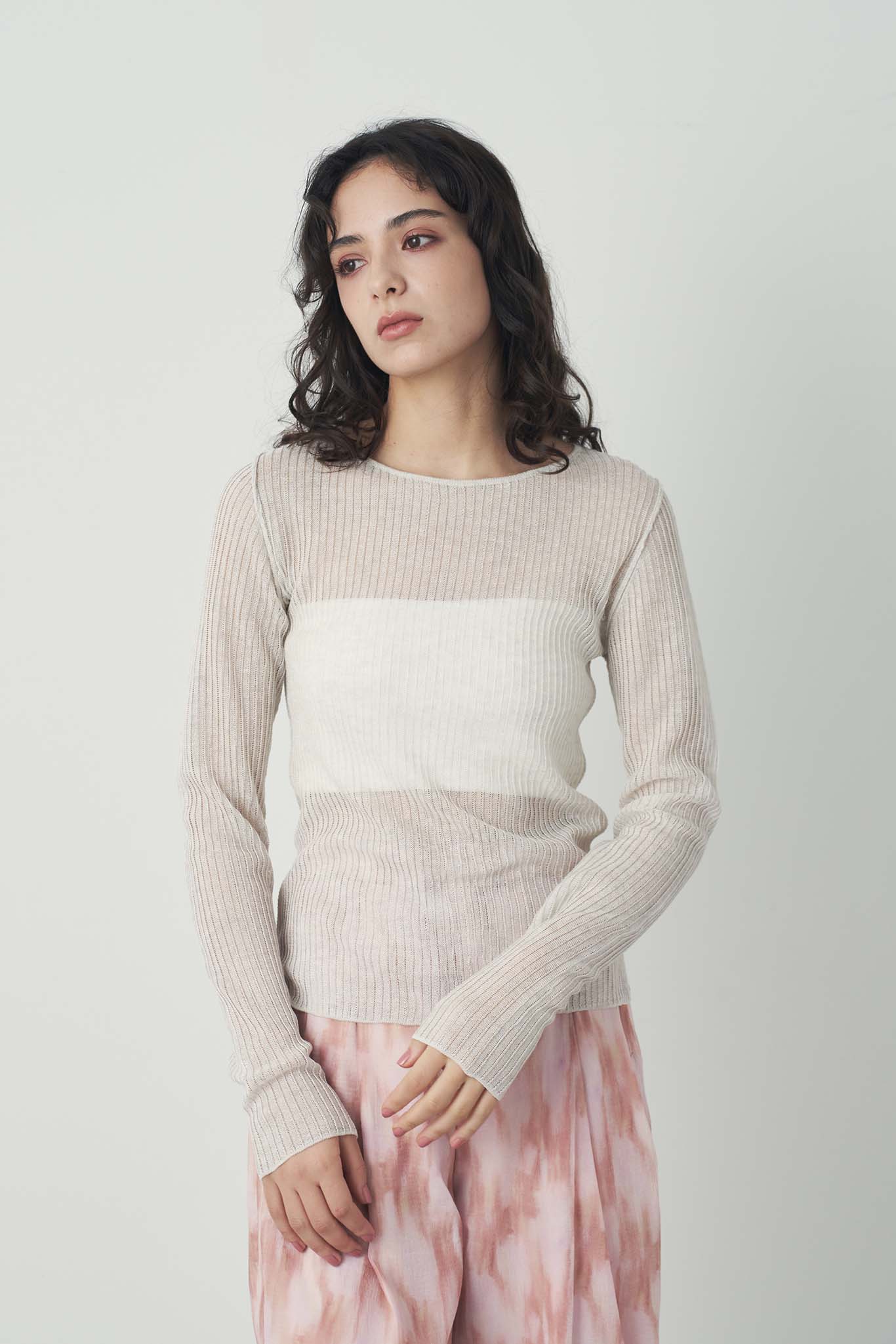 シアープリーツトップス