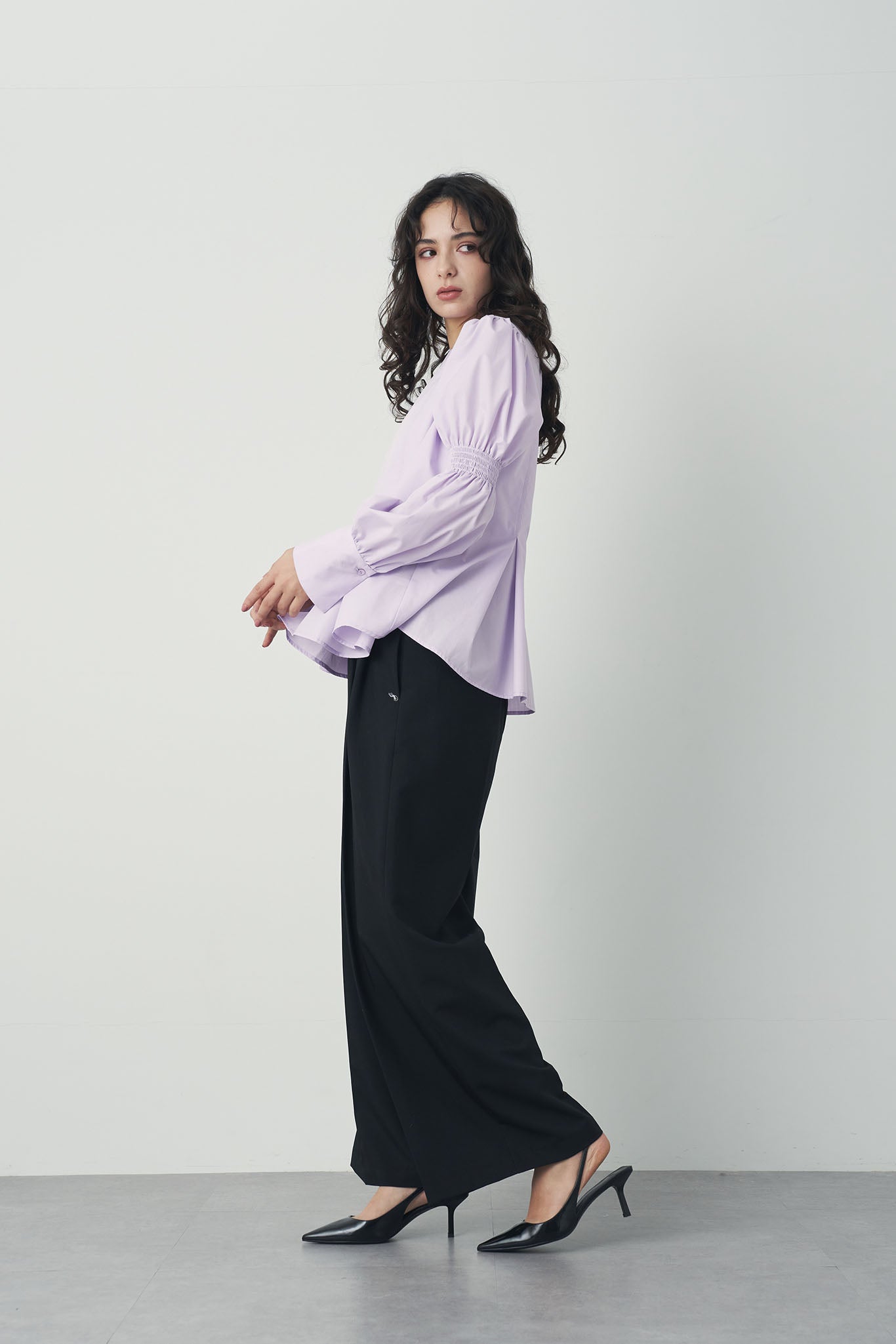 ギャザースリーブブラウス