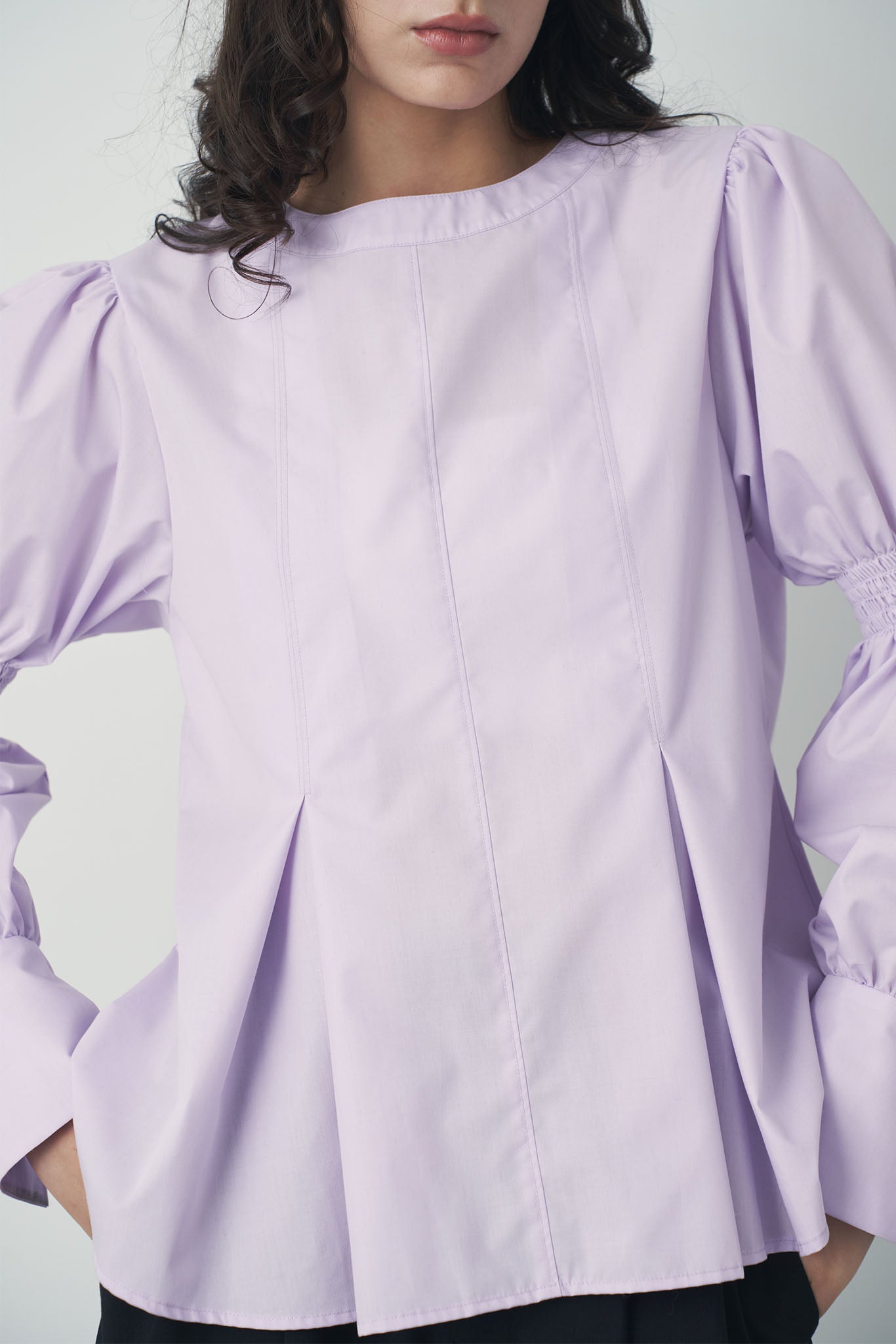 ギャザースリーブブラウス