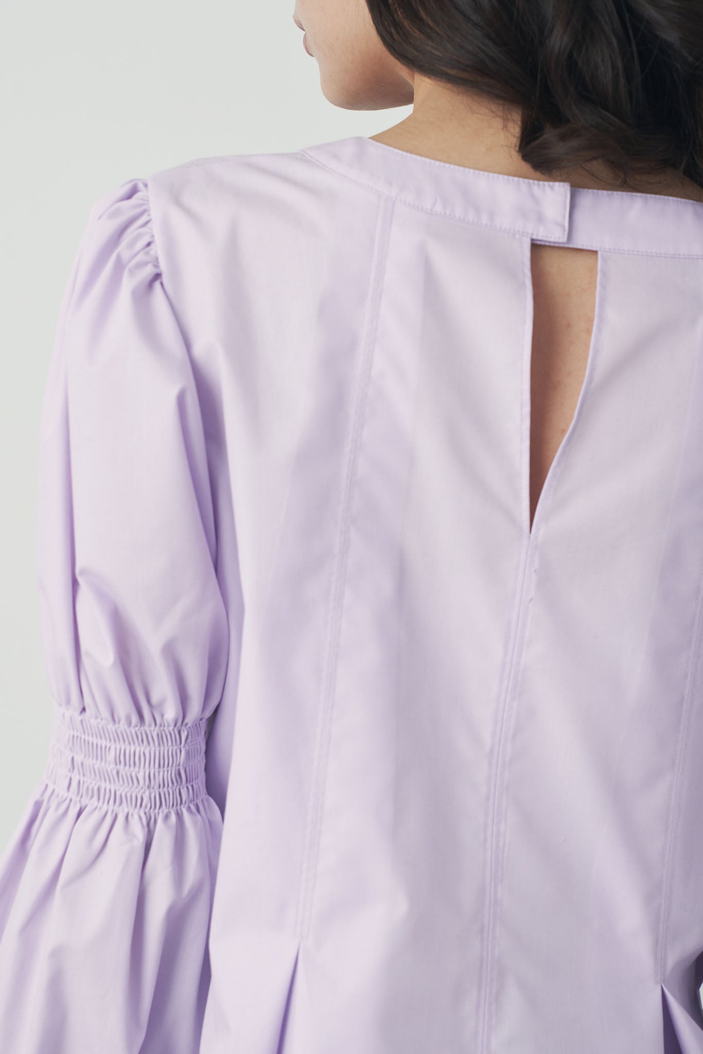 ギャザースリーブブラウス