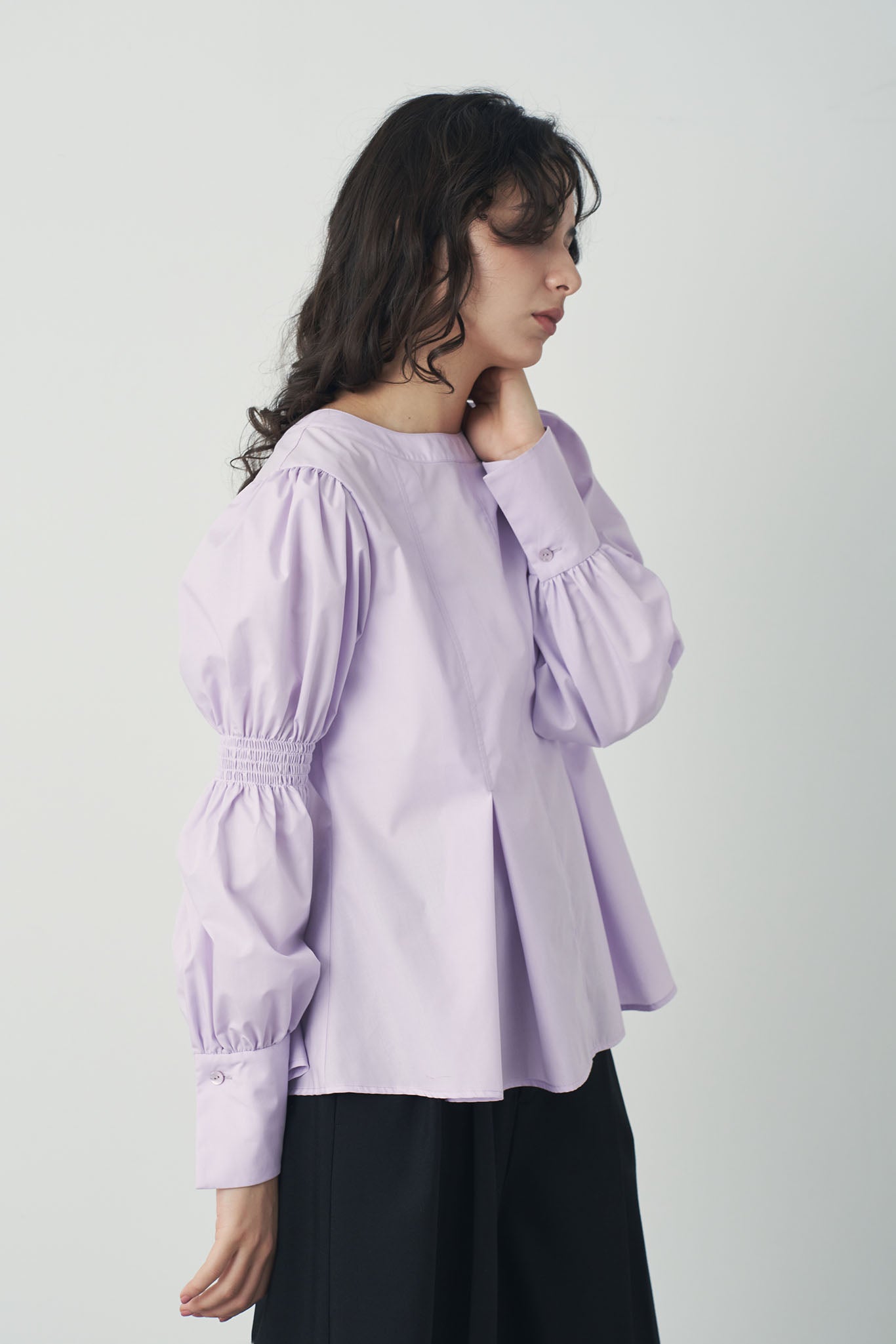 ギャザースリーブブラウス