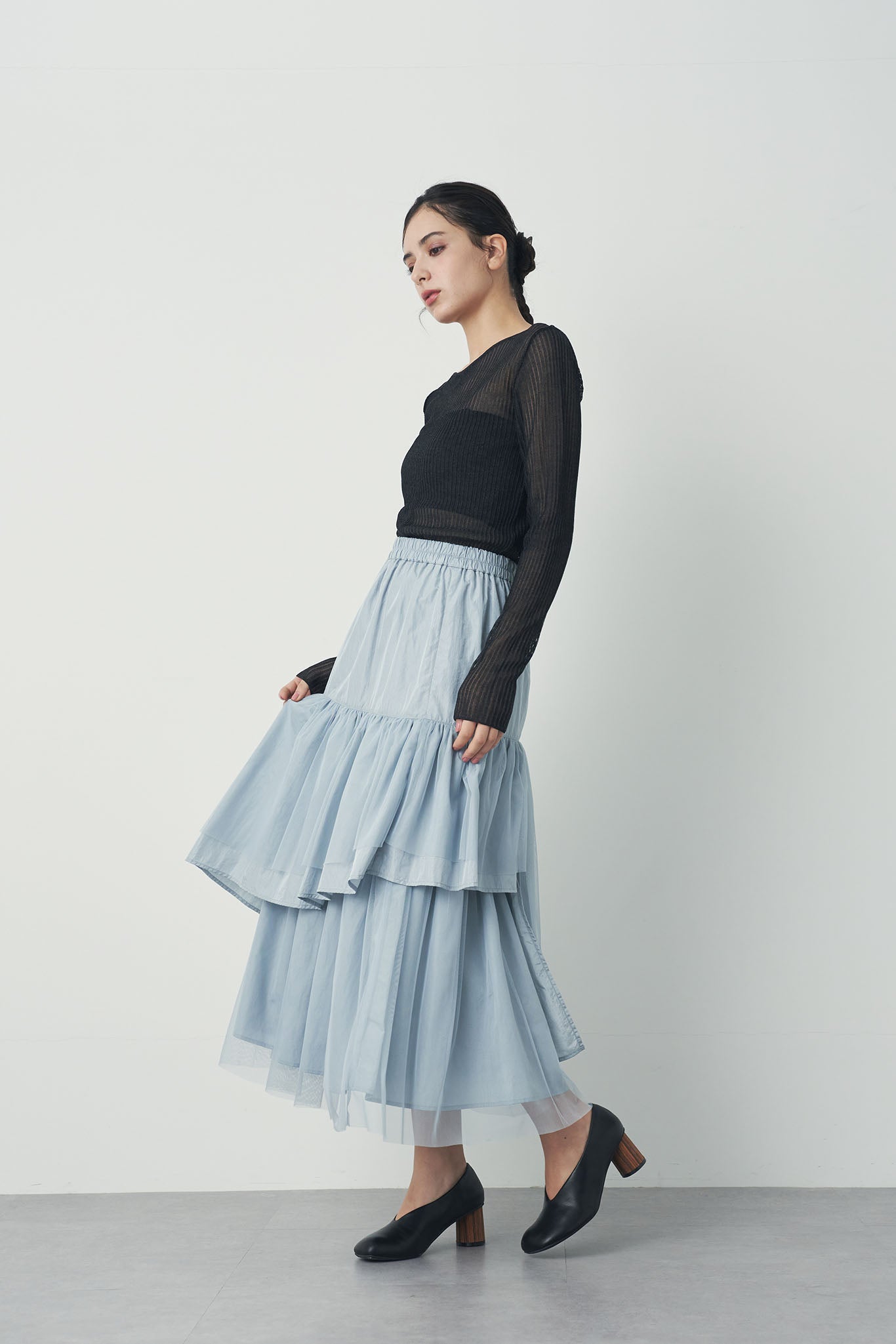 シアープリーツトップス