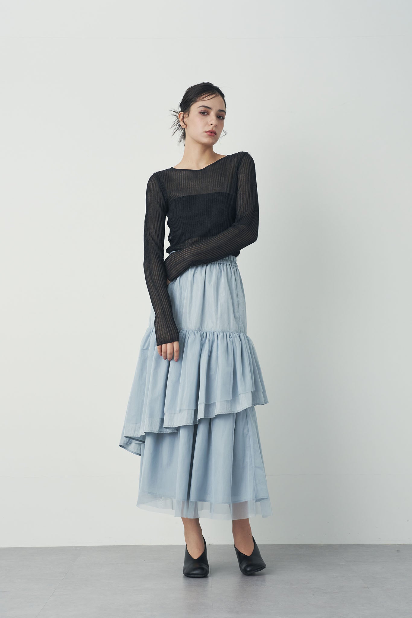 シアープリーツトップス