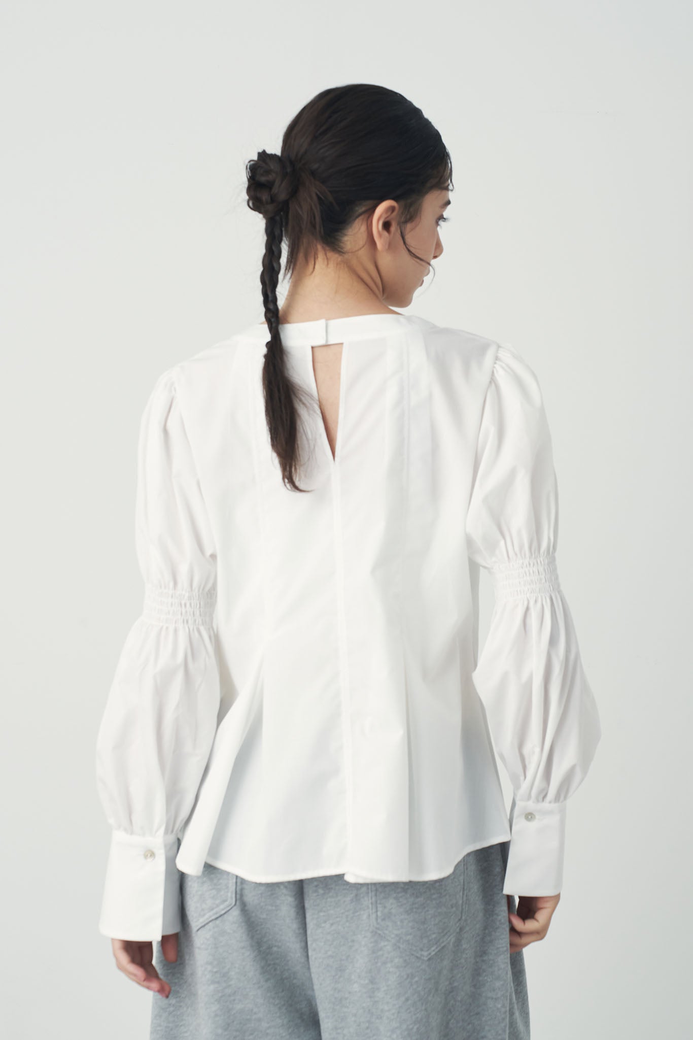 ギャザースリーブブラウス