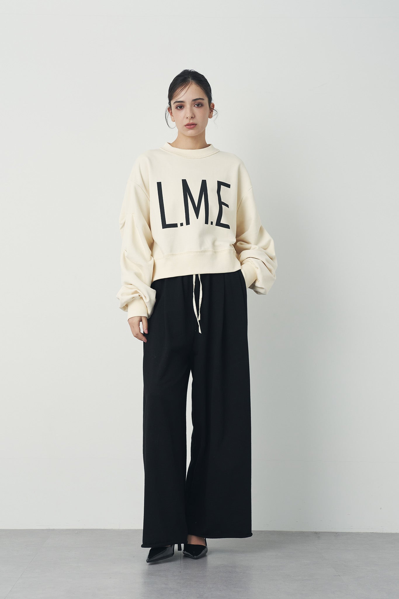 タックスリーブロゴスエット