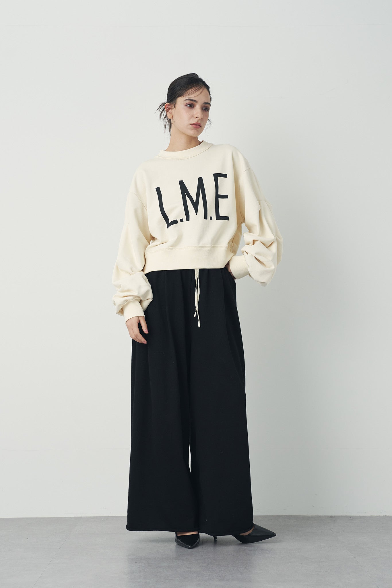 タックスリーブロゴスエット