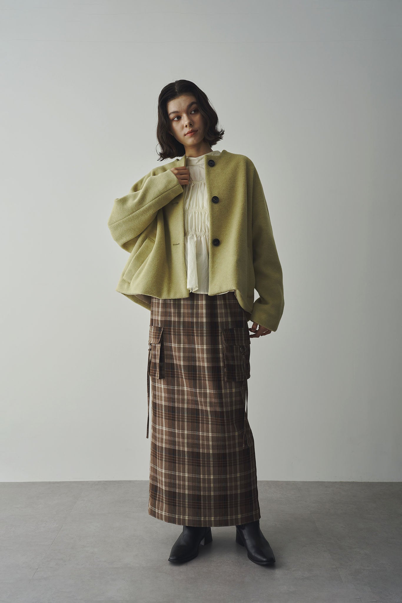 Cropped collarless coat