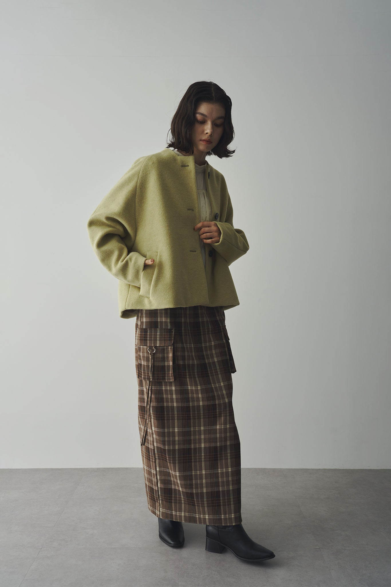 クロップドノーカラーコート