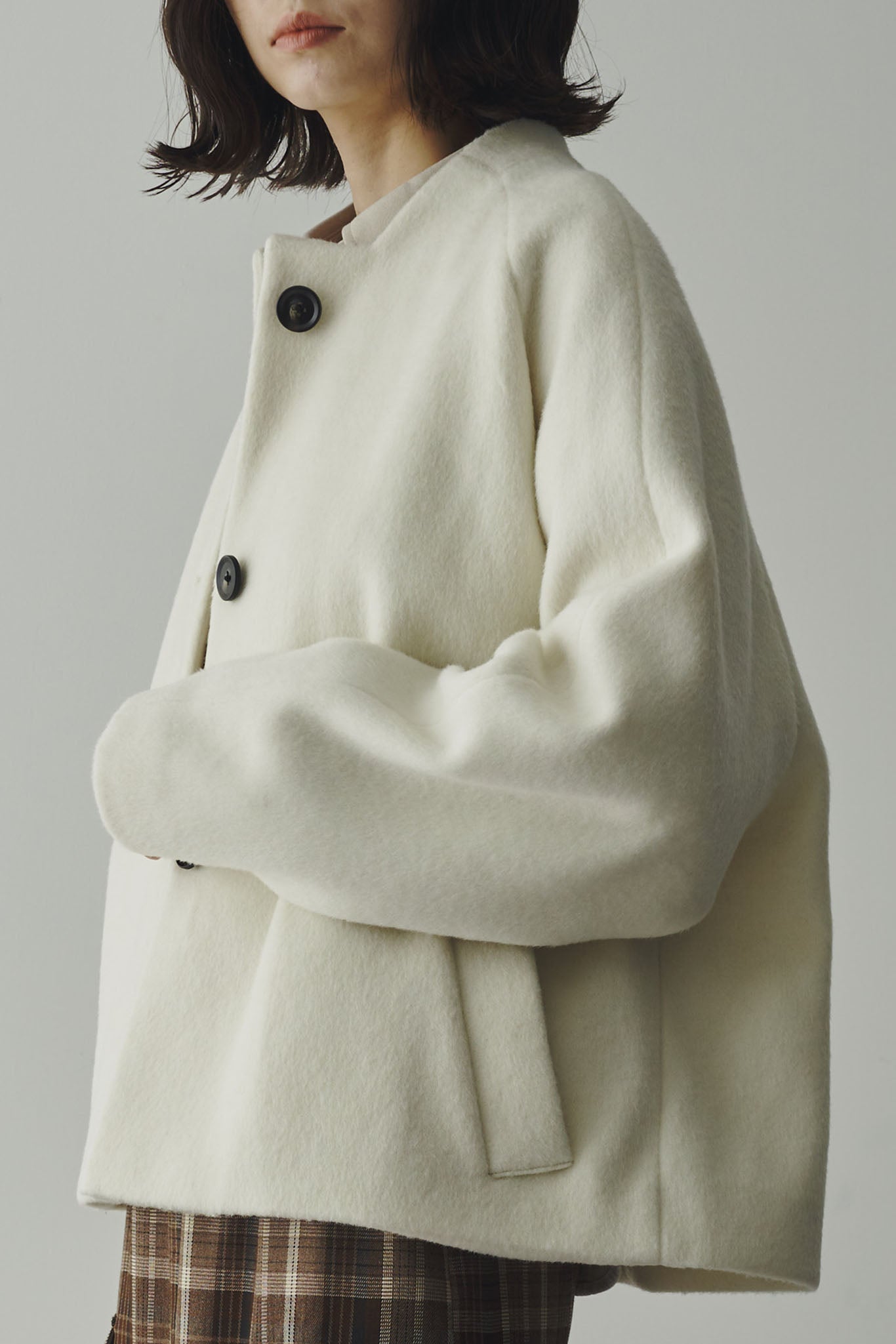 Cropped collarless coat