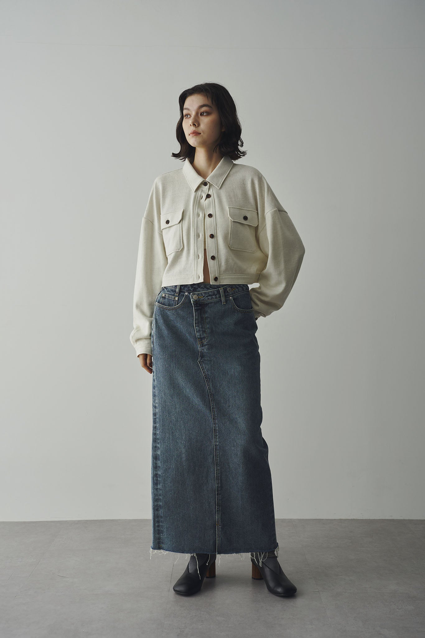 Brushed short blouson