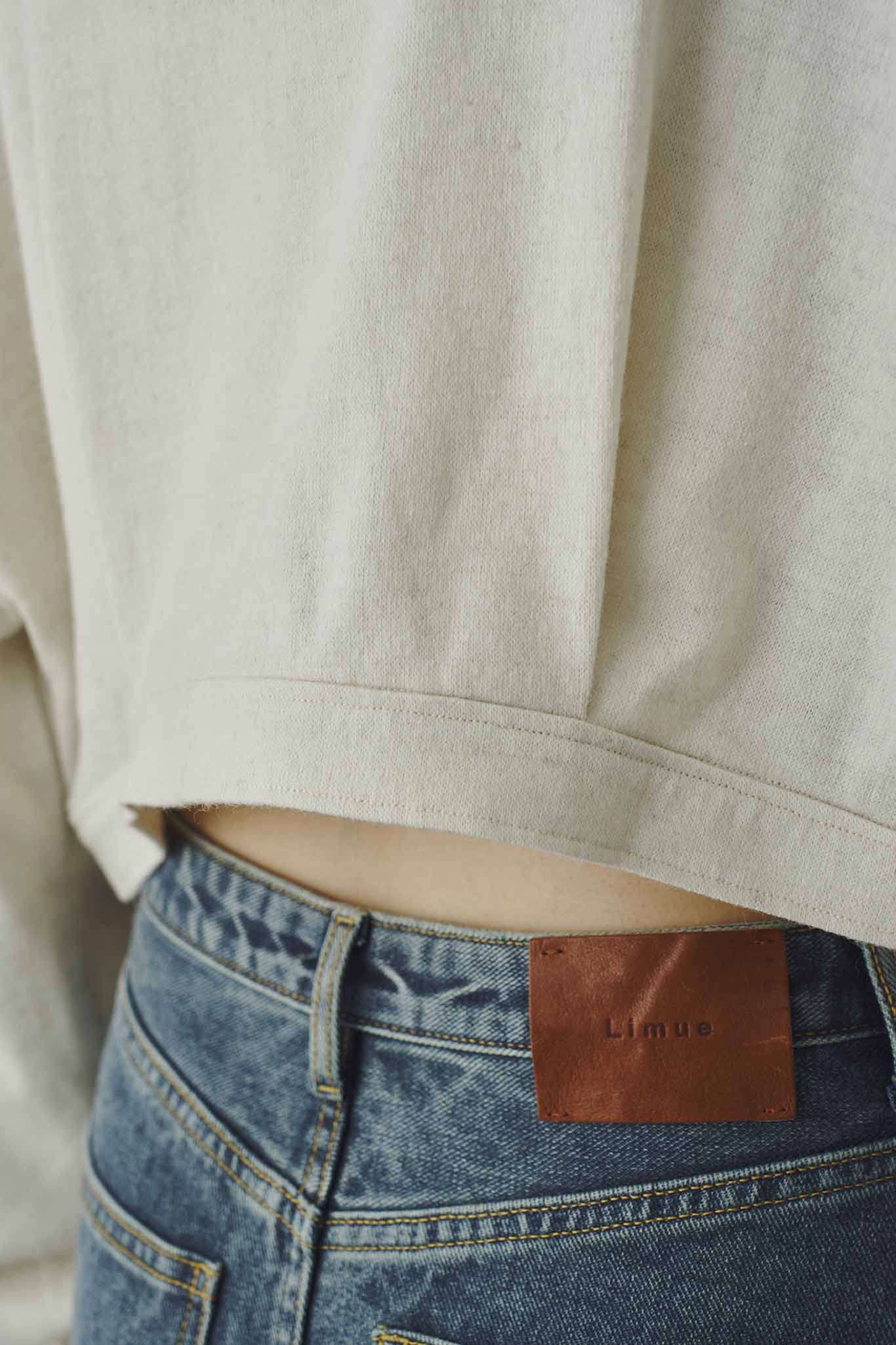 Brushed short blouson