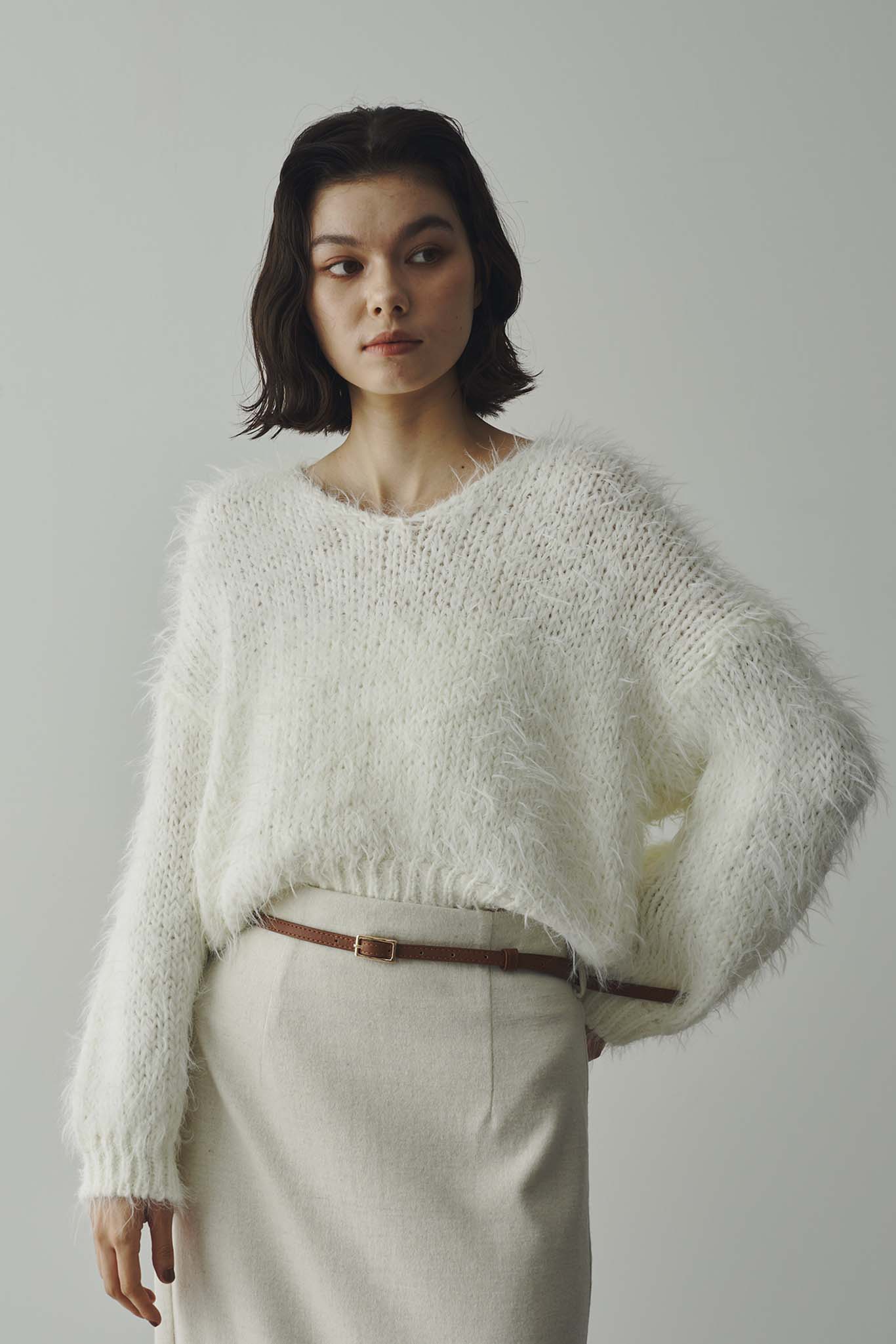 V-neck feather yarn knit