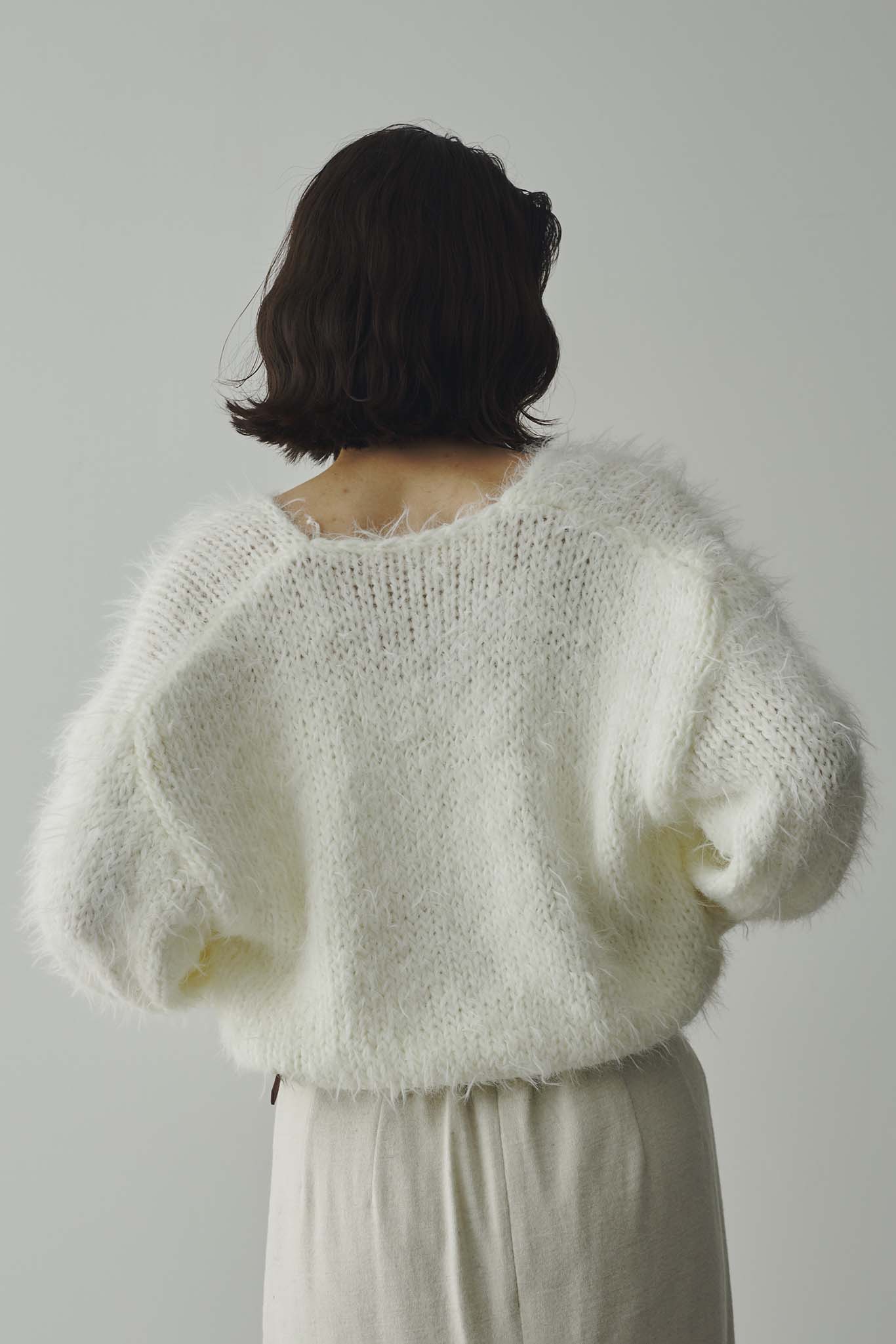 V-neck feather yarn knit
