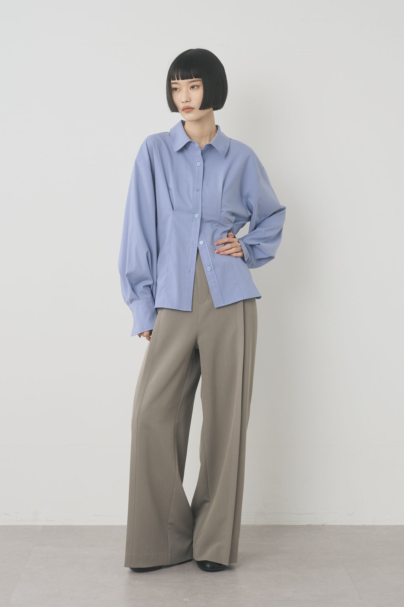 ウエストタックシャツ