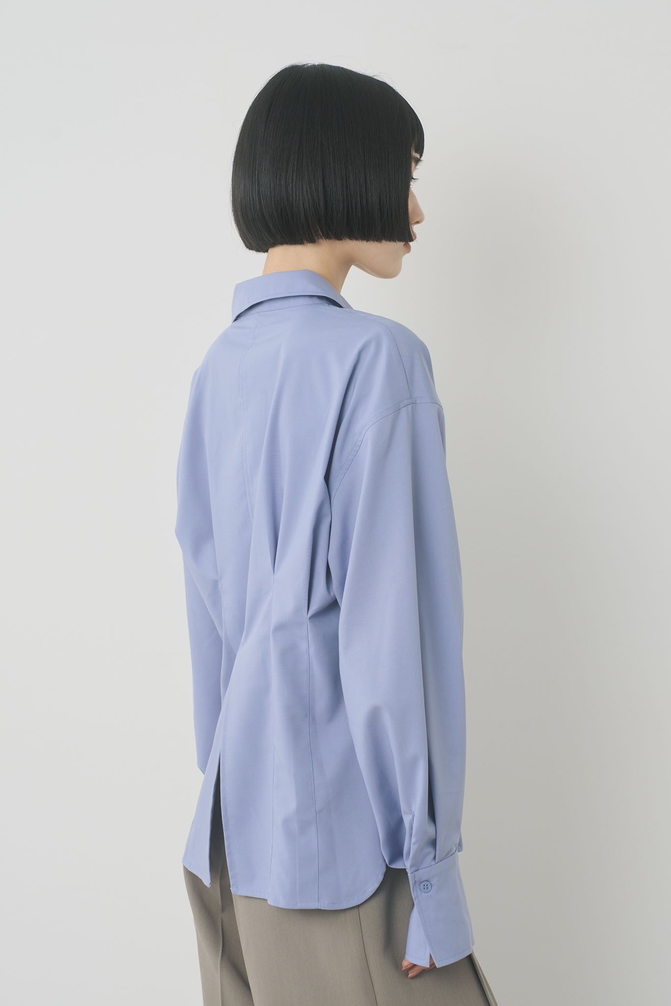 ウエストタックシャツ