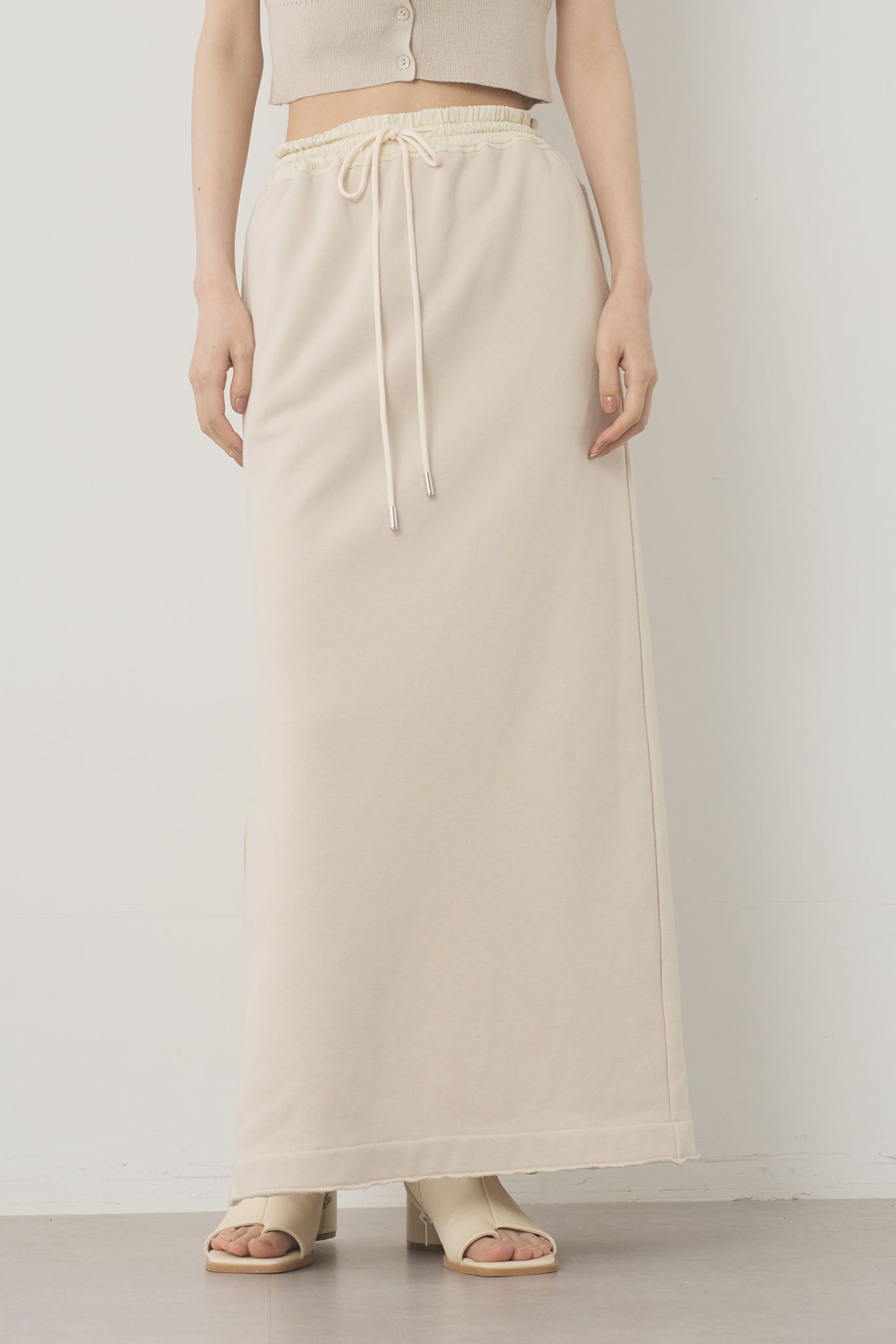 スエットジップスカート