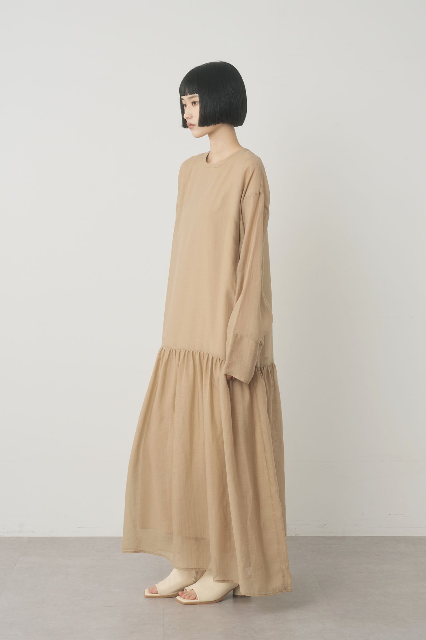 オーガンジーレイヤードワンピース