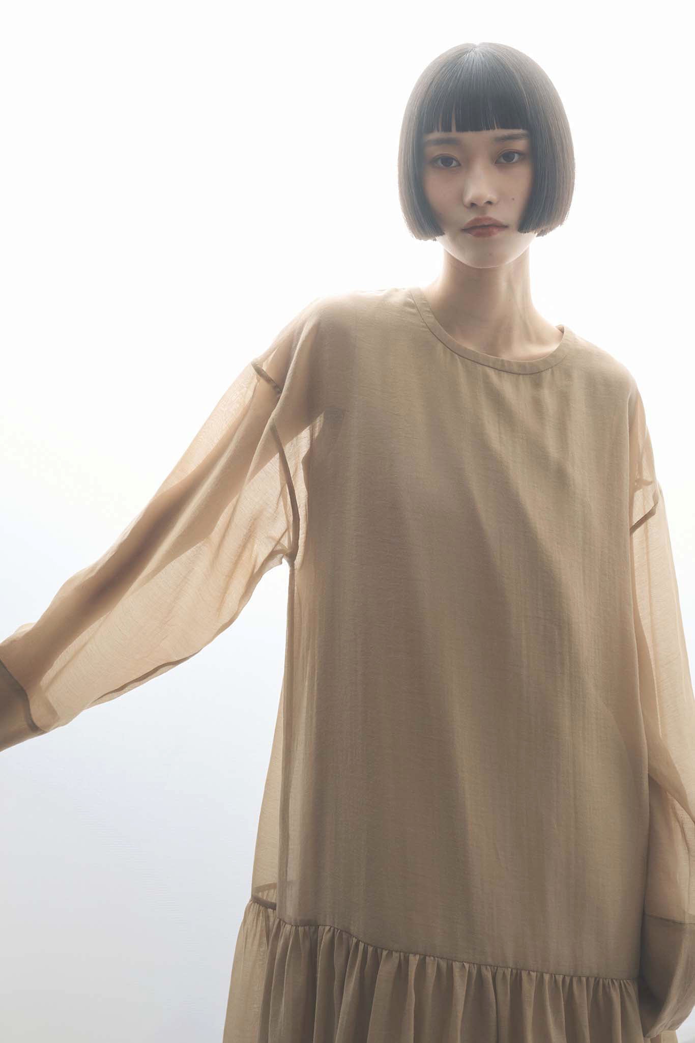 オーガンジーレイヤードワンピース