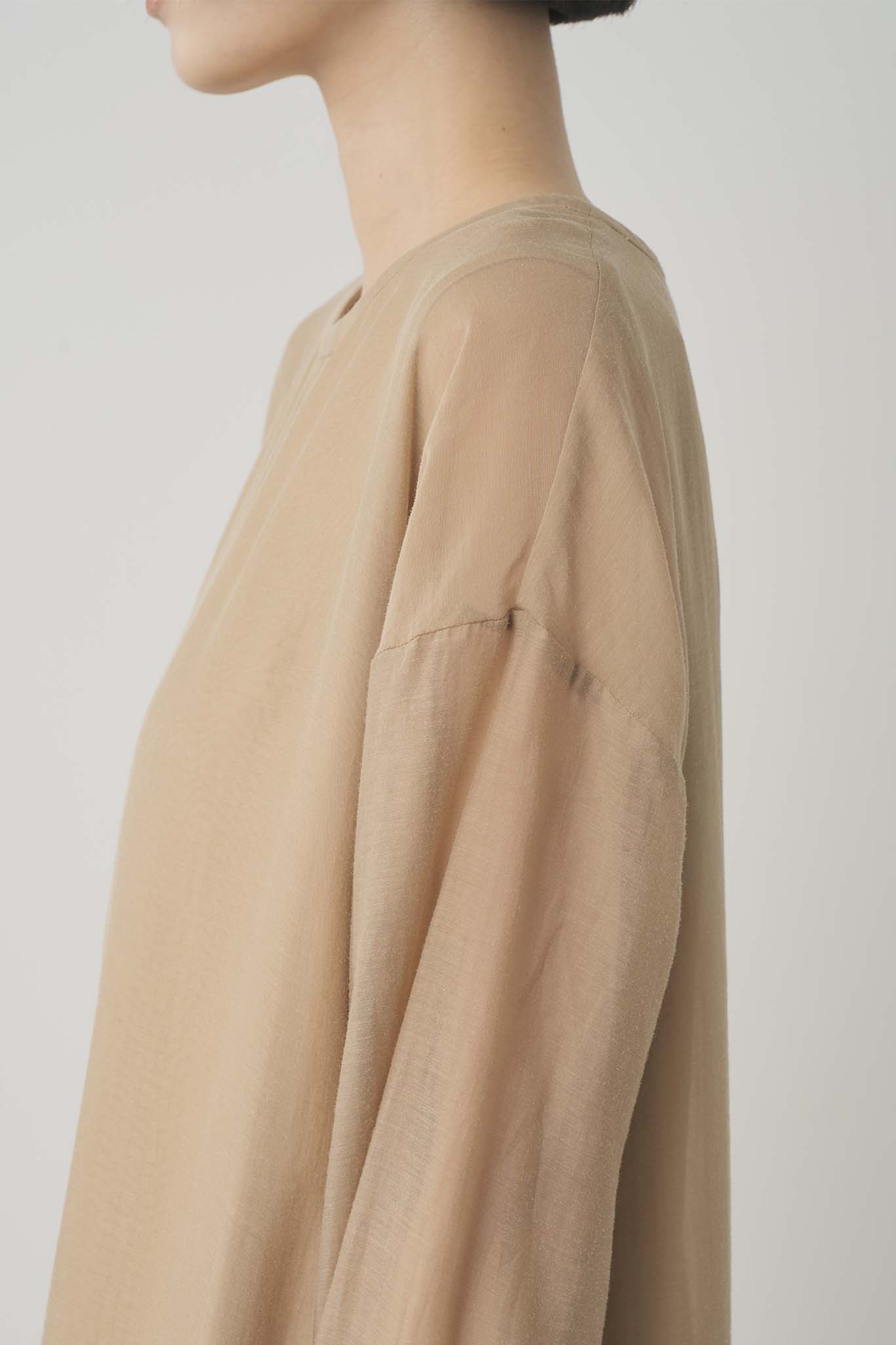 オーガンジーレイヤードワンピース