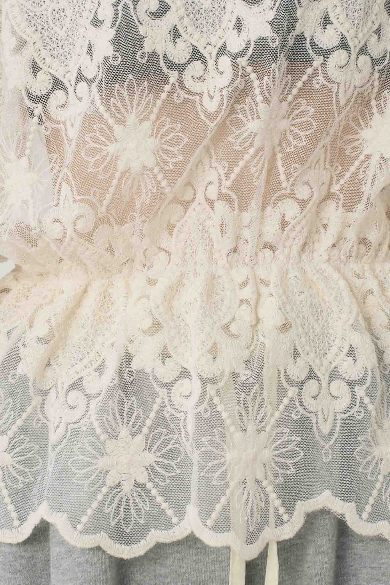 チュール刺繍プルオーバー