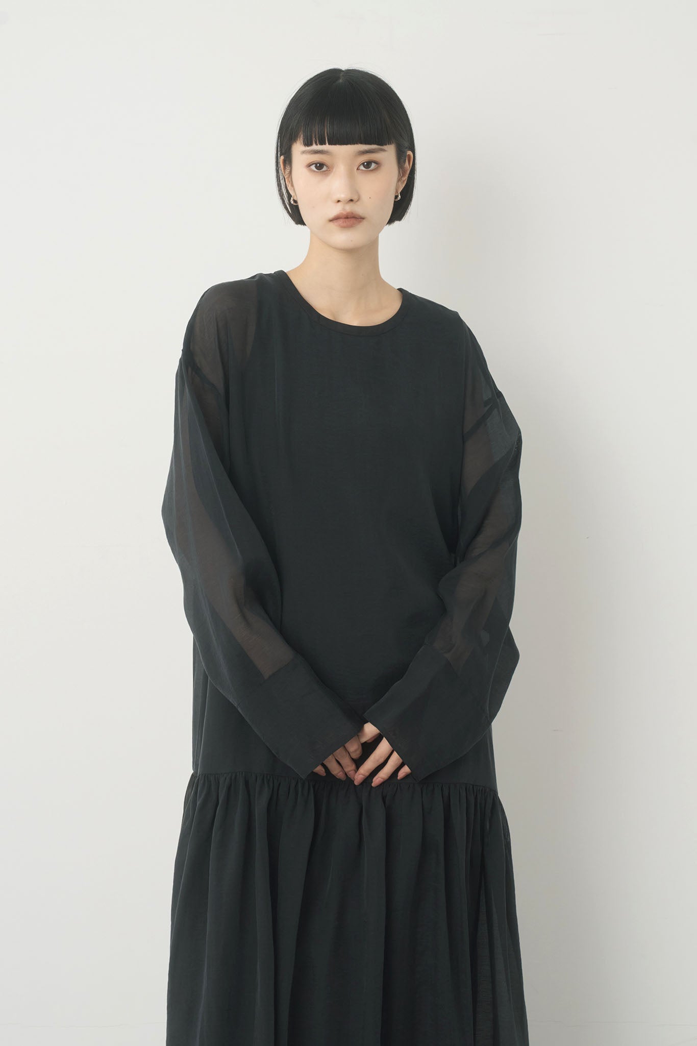 オーガンジーレイヤードワンピース