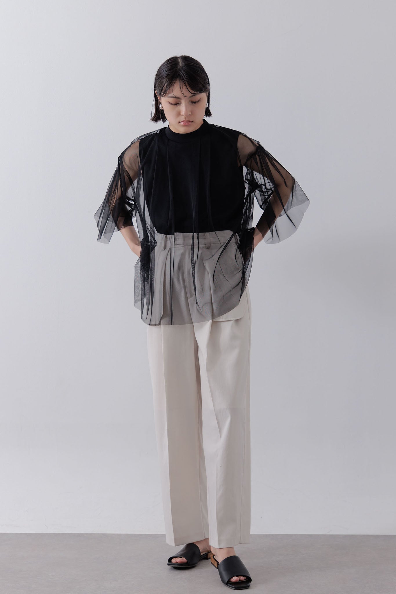 チュールレイヤードカットソー