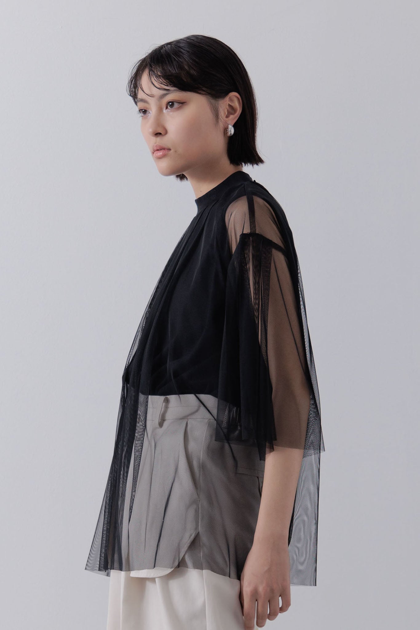 チュールレイヤードカットソー