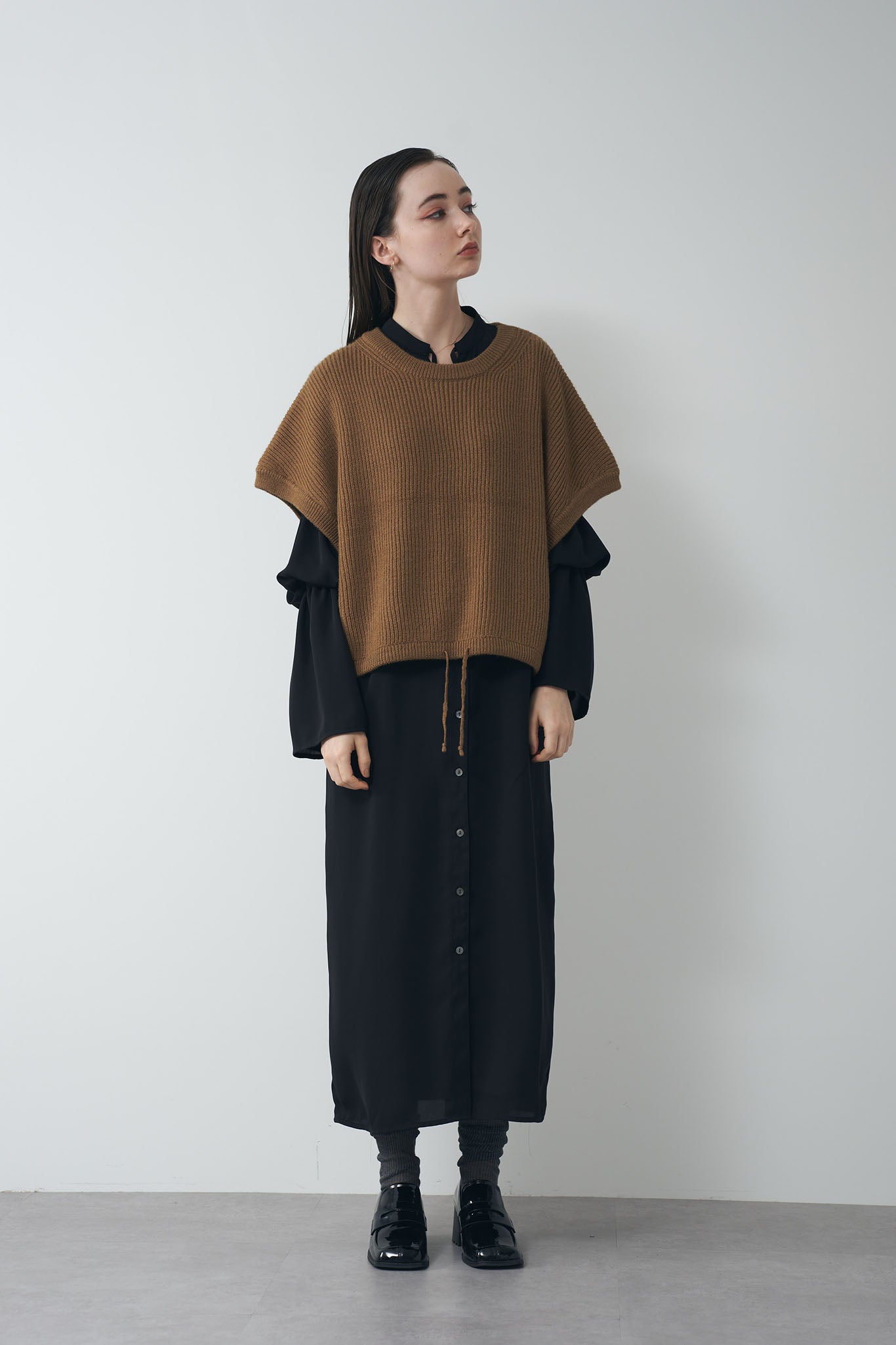 Cropped knit gilet