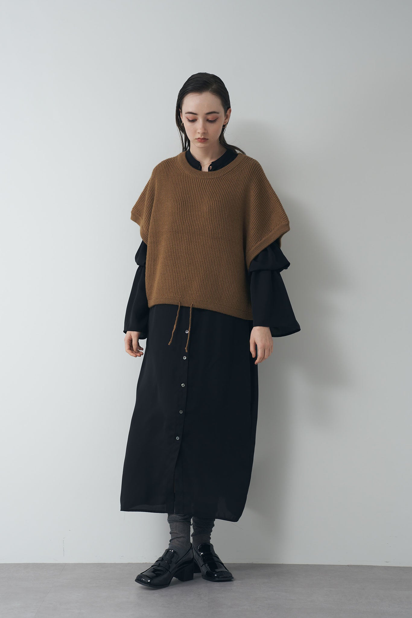 Cropped knit gilet
