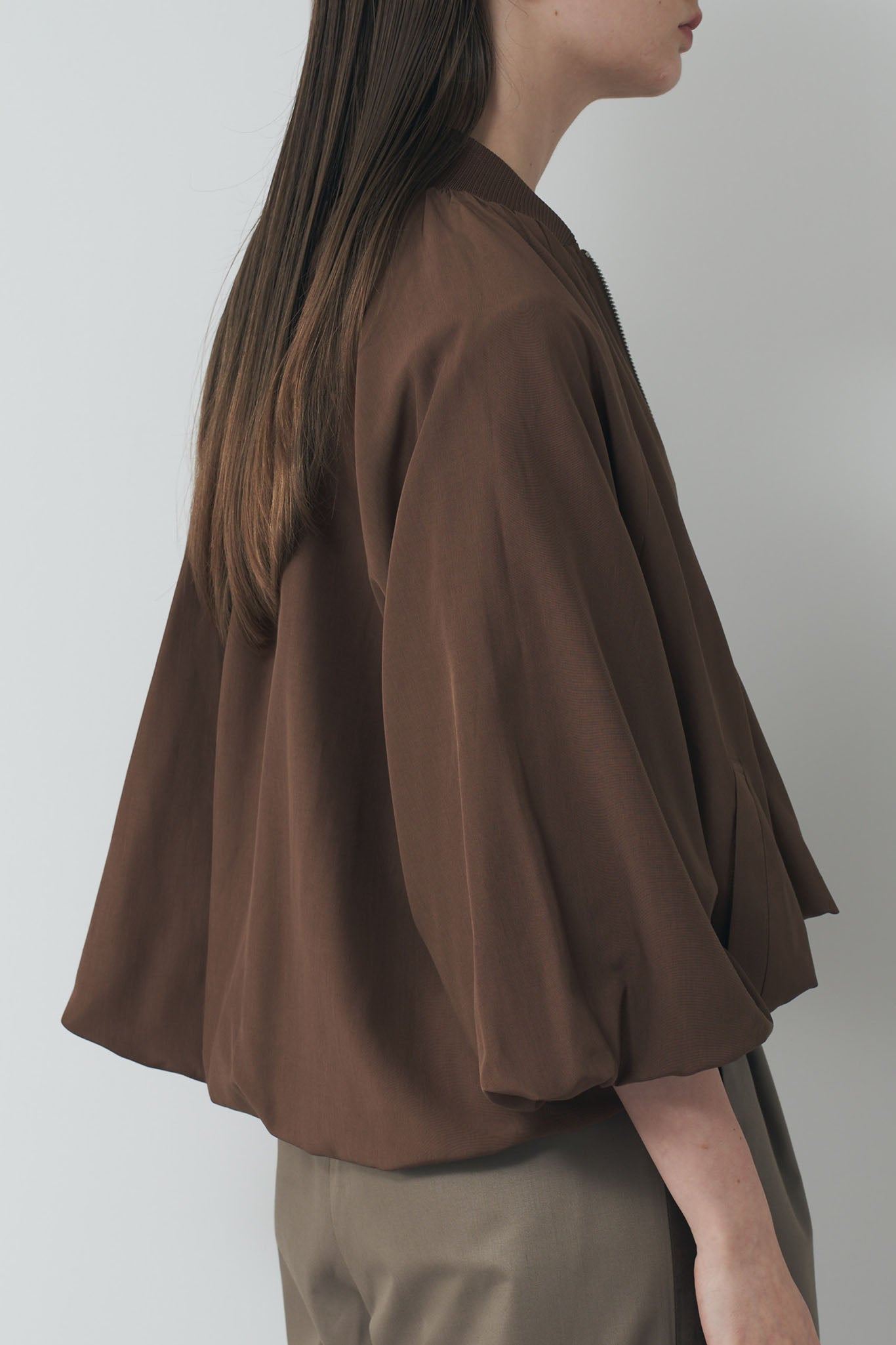 Balloon hem zip blouson