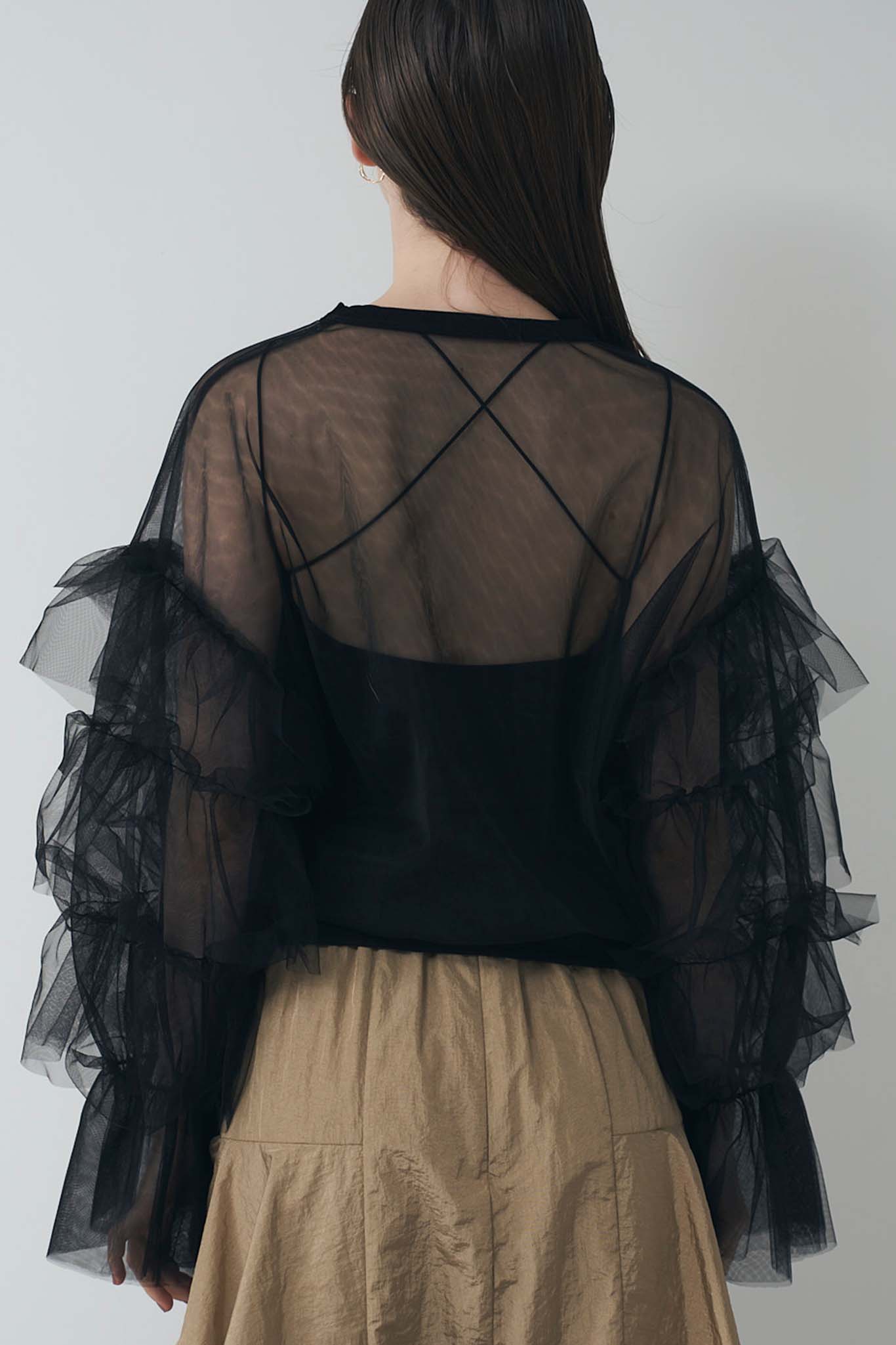 ラッフルチュールトップス