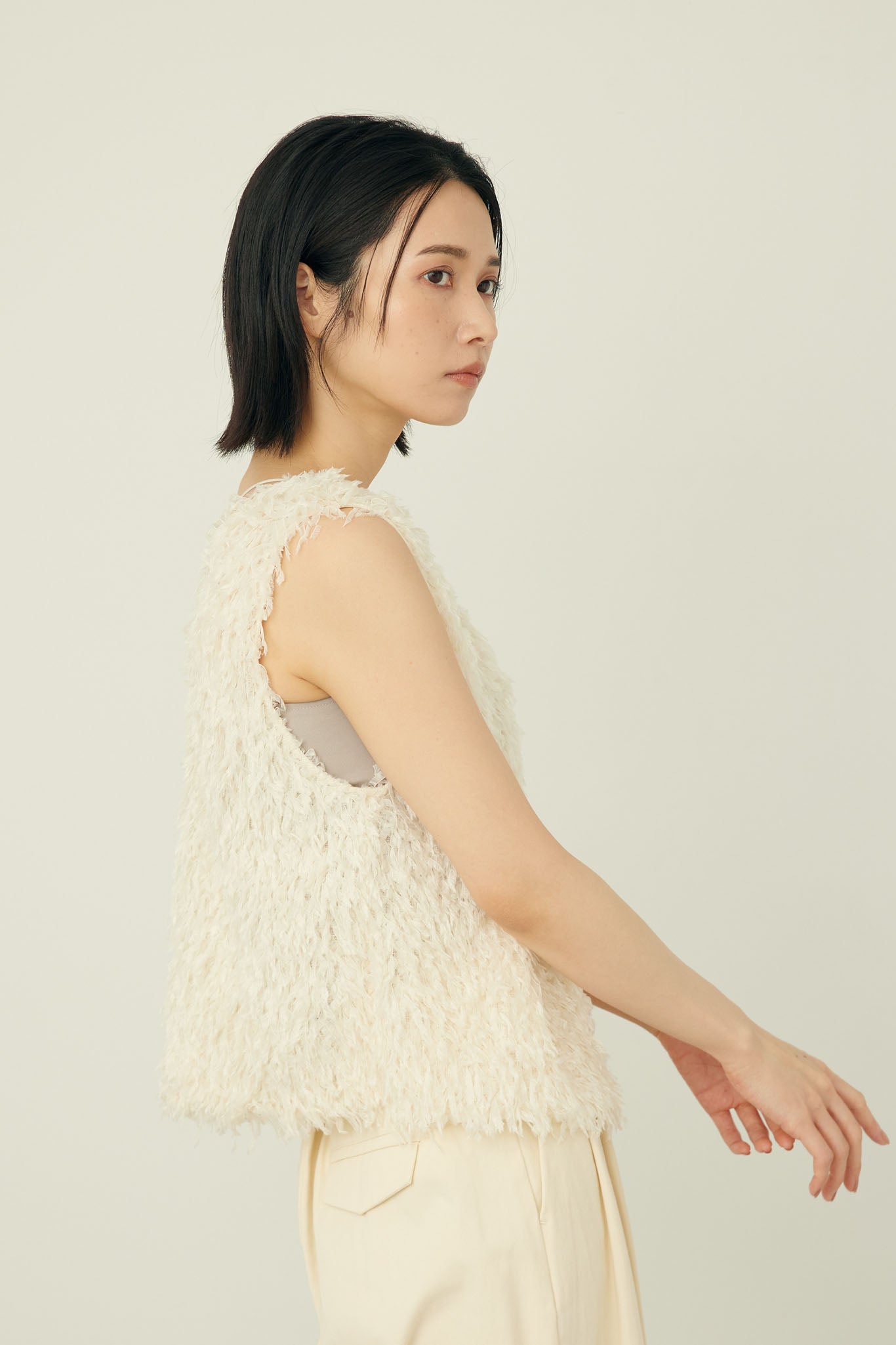 フラッフィービスチェトップス