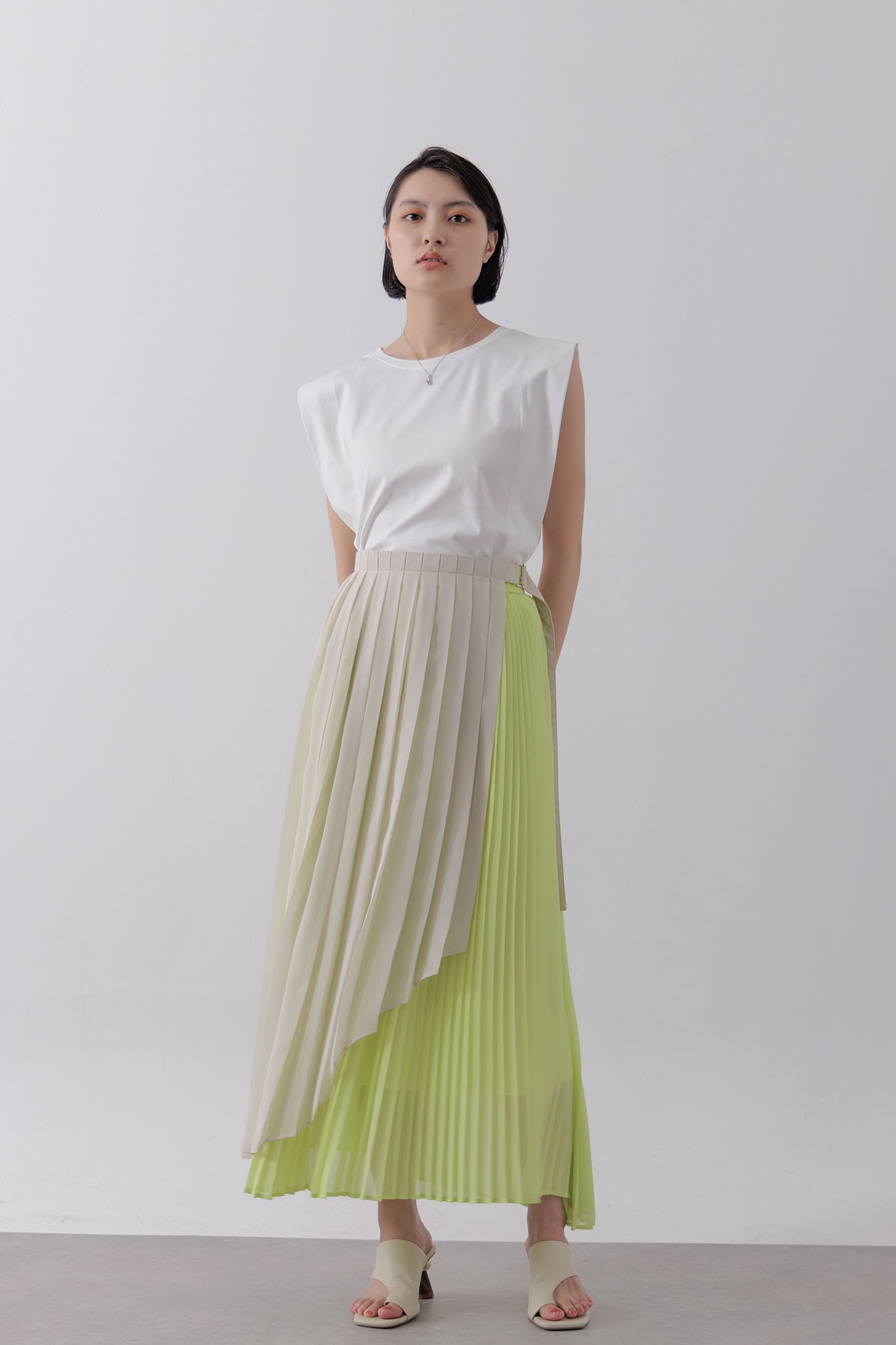 Wrap layered pleated skirt