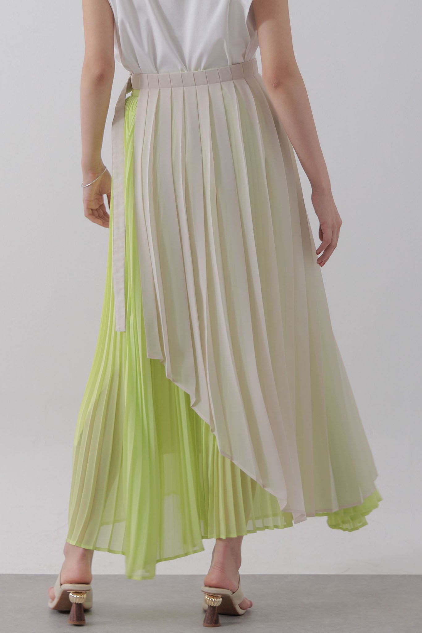 Wrap layered pleated skirt