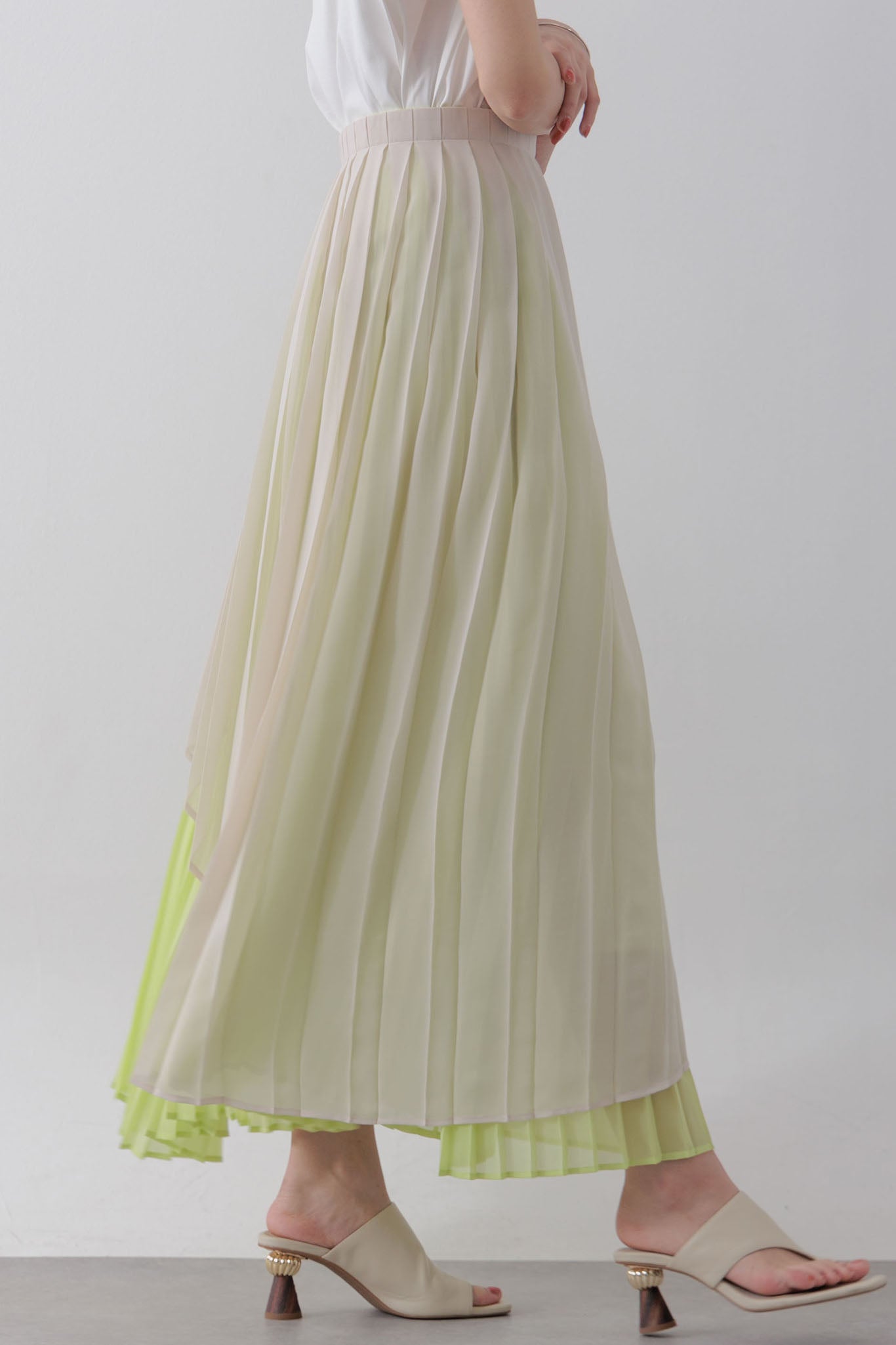 Wrap layered pleated skirt