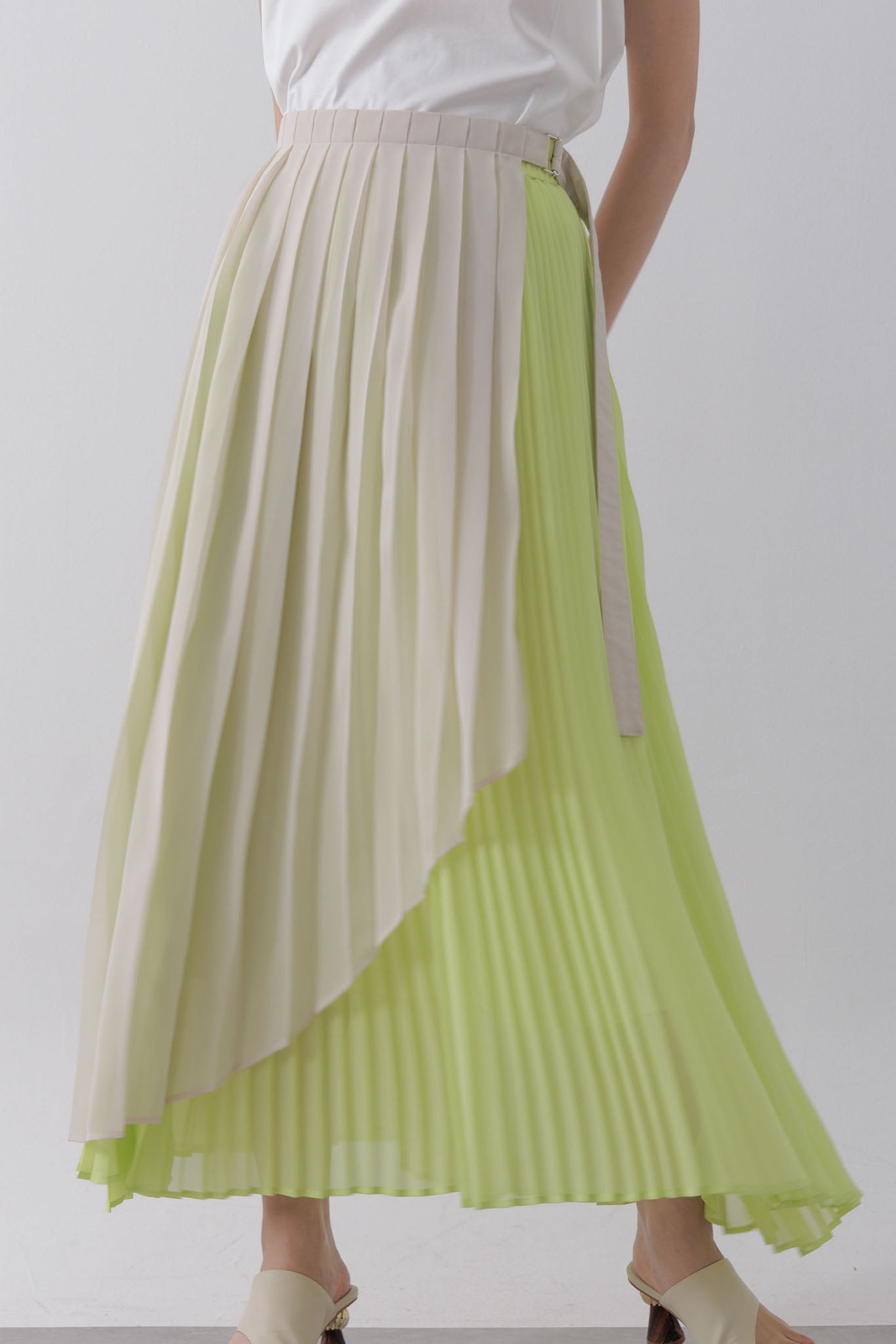 Wrap layered pleated skirt