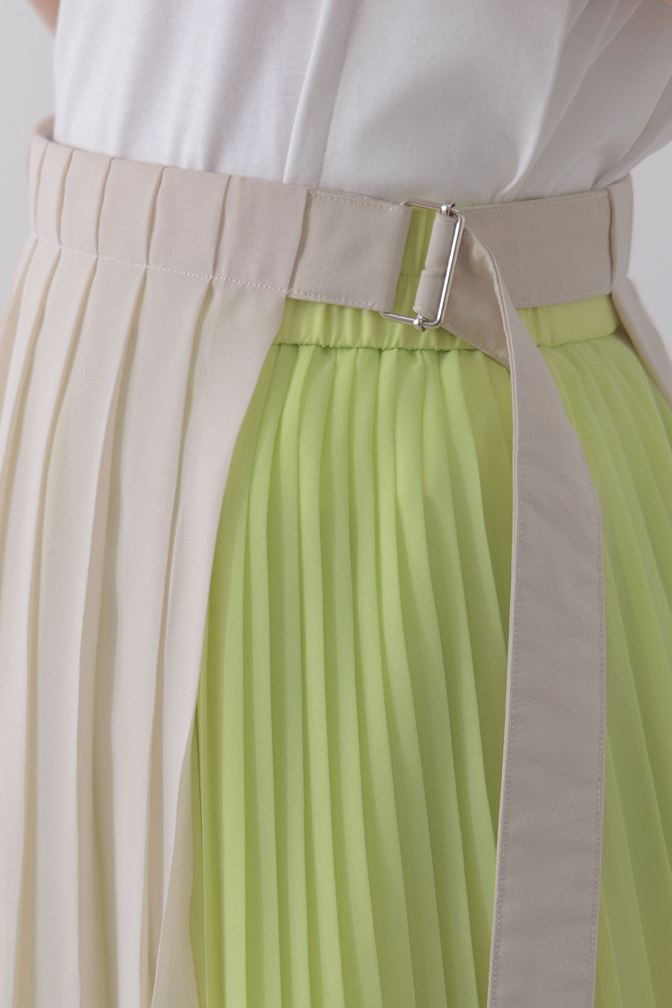 Wrap layered pleated skirt