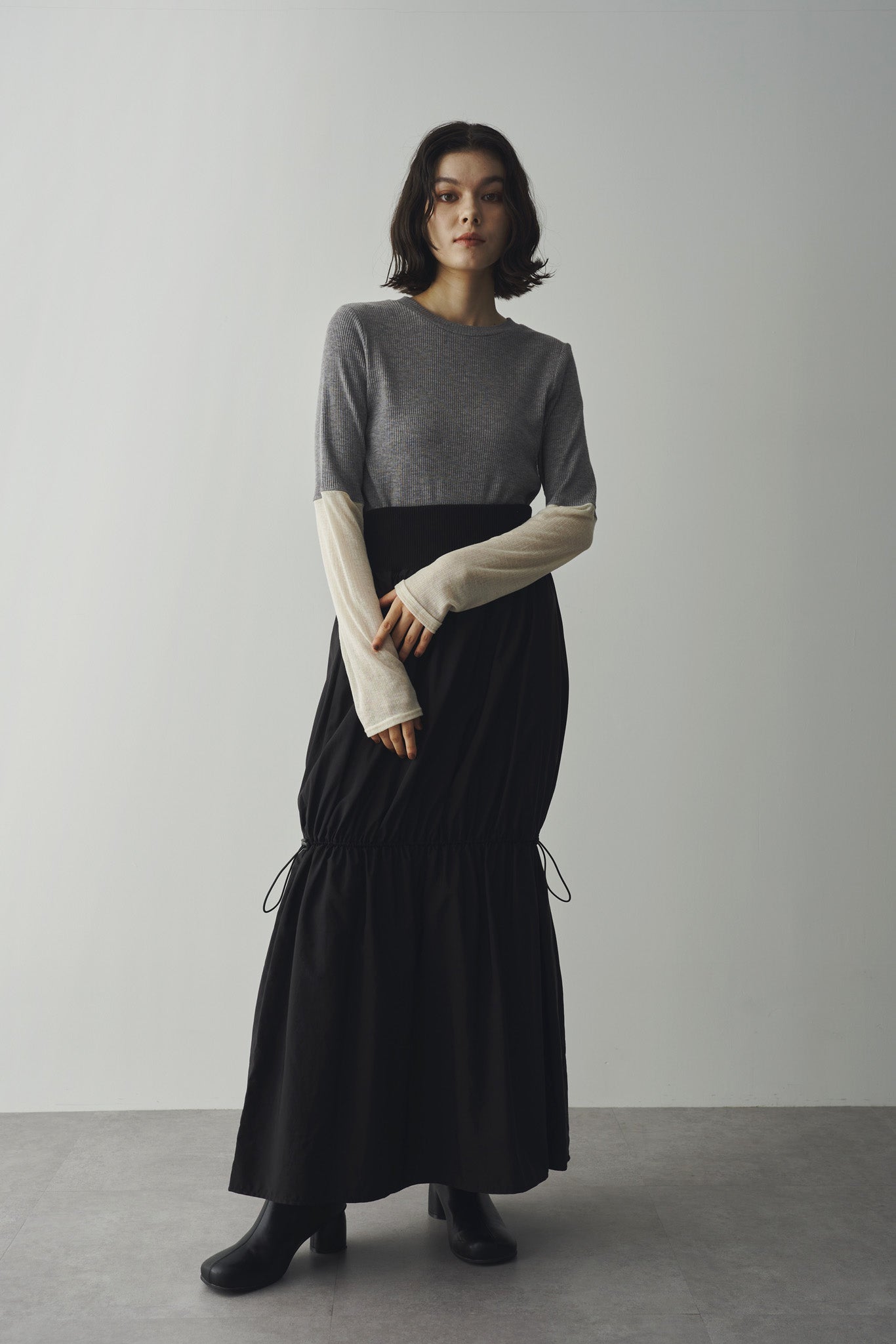 バイカラーリブトップス