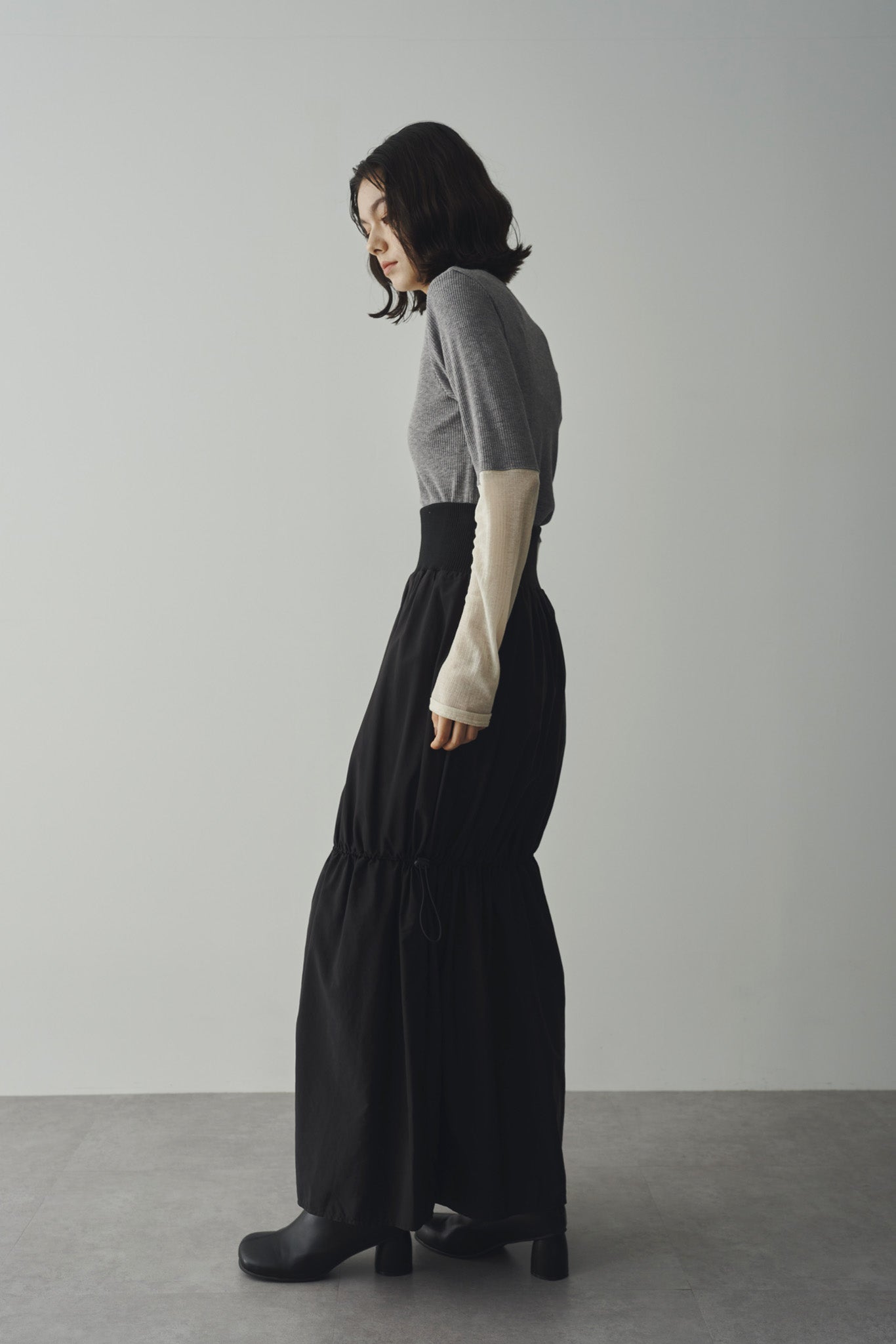 バイカラーリブトップス