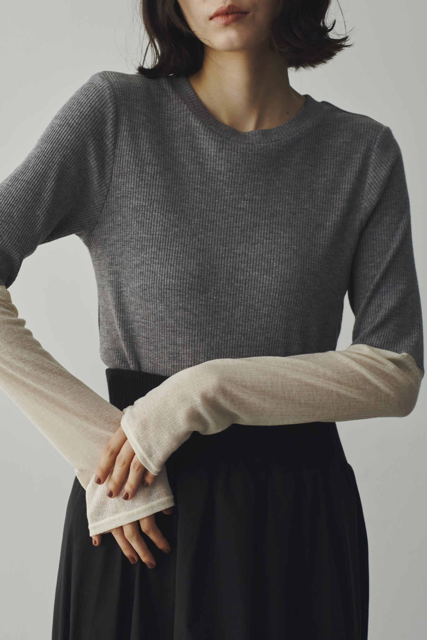 バイカラーリブトップス