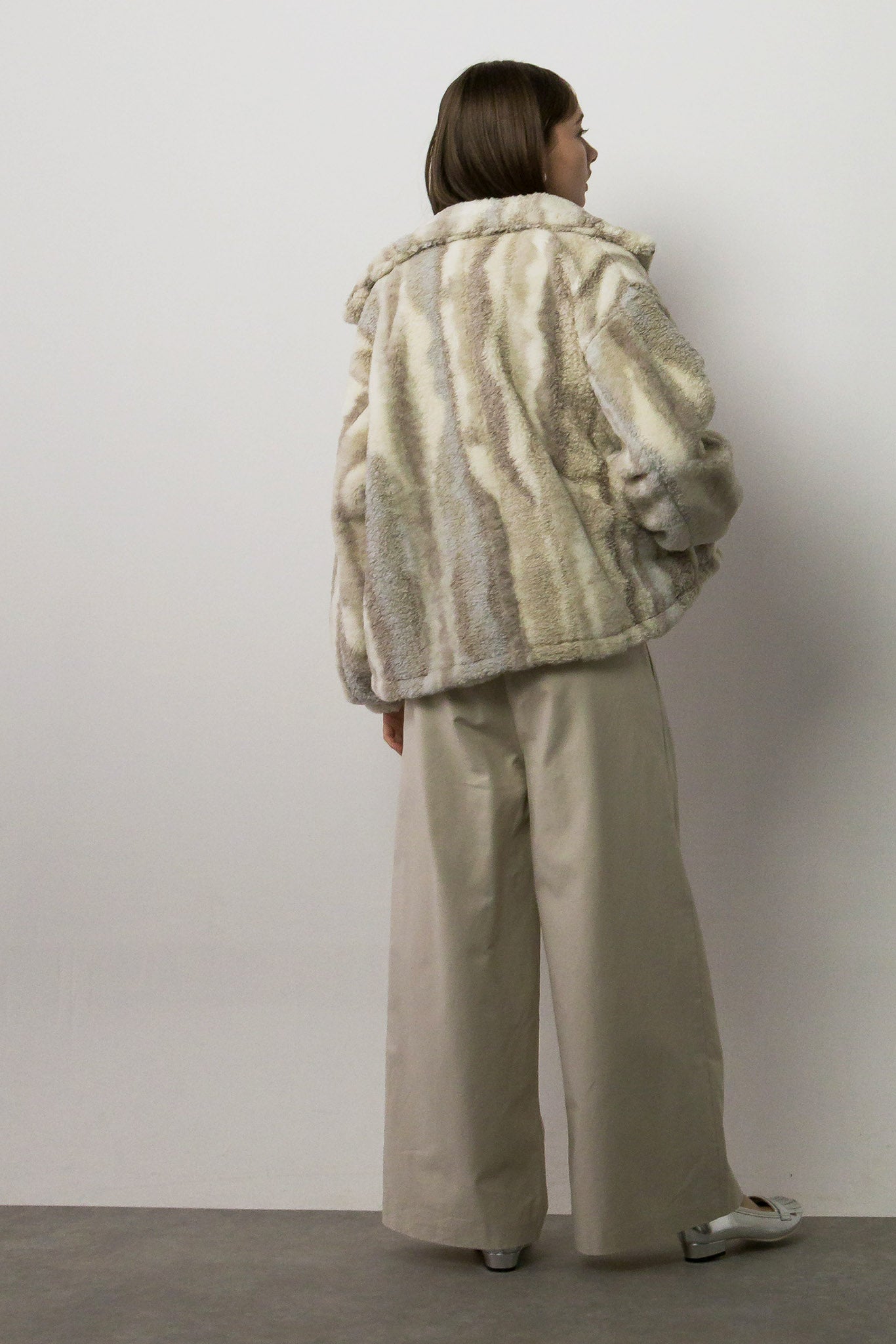 カールボアブルゾン